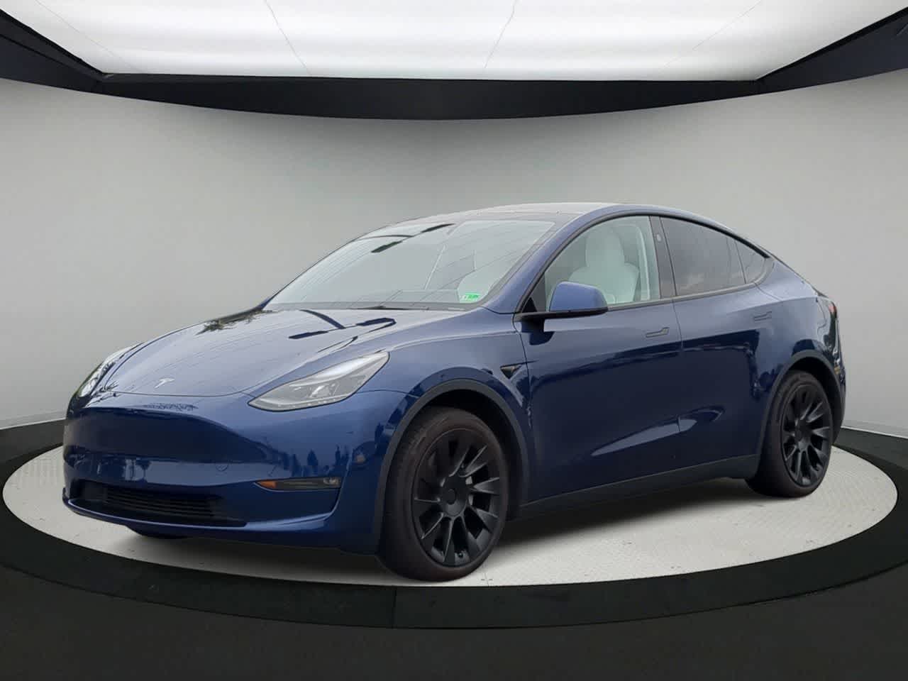 Thumbnail: 2023 Tesla Model Y - 4
