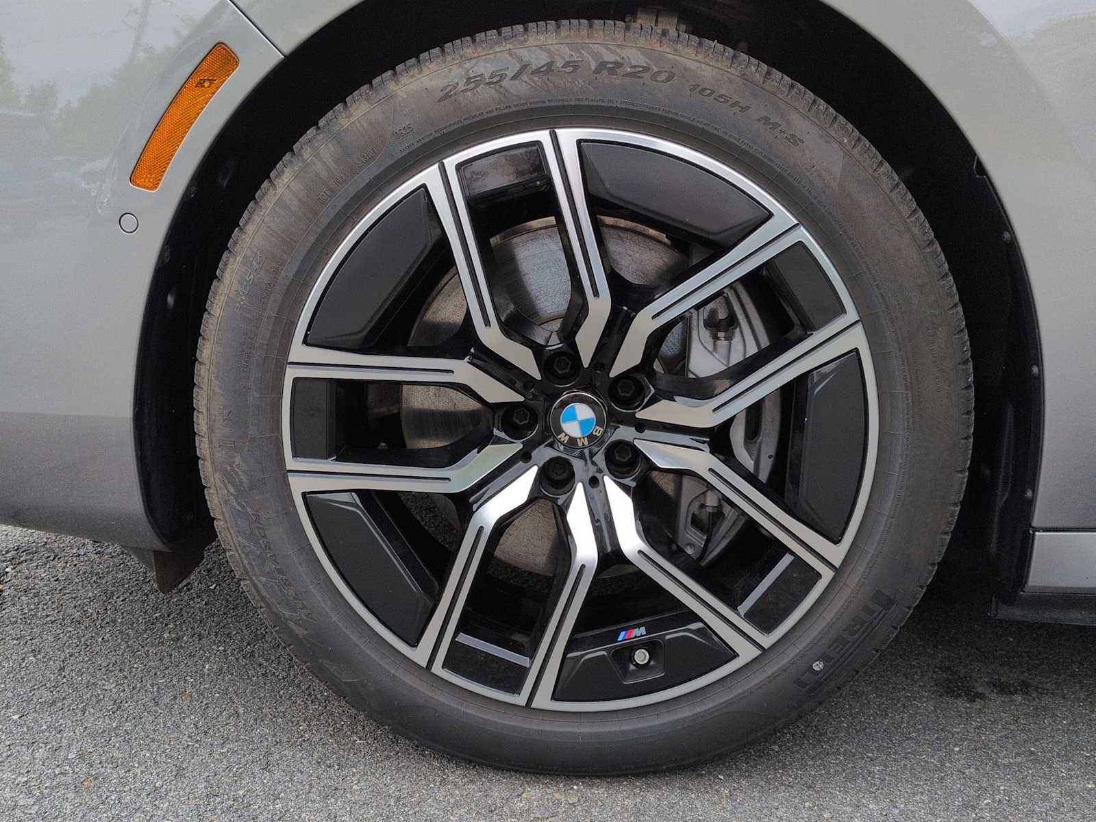 Thumbnail: 2025 BMW i7 - 14