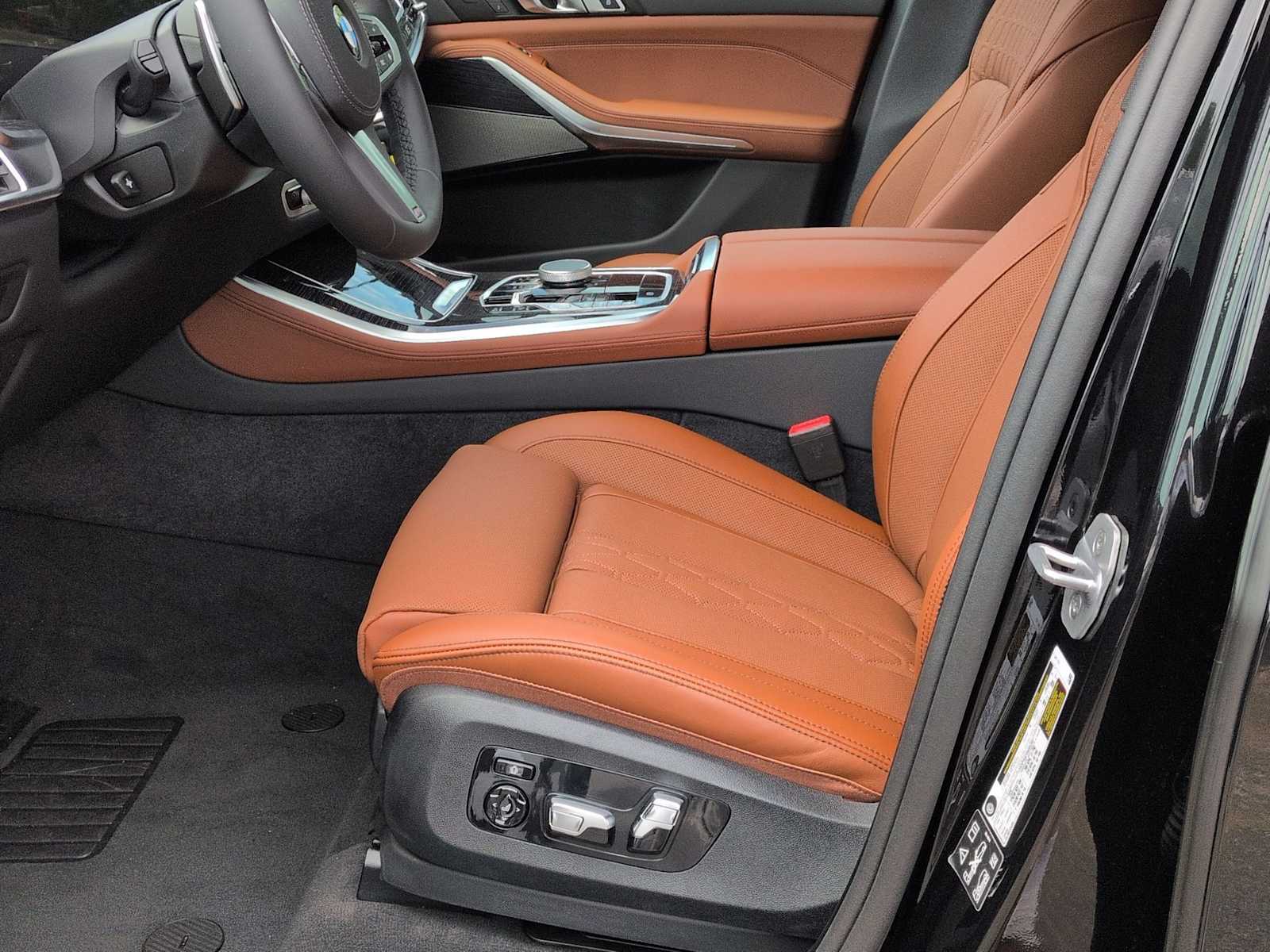 Thumbnail: 2026 BMW X5 - 17