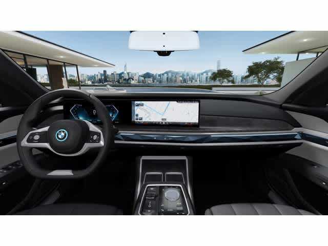 Thumbnail: 2025 BMW i7 - 10