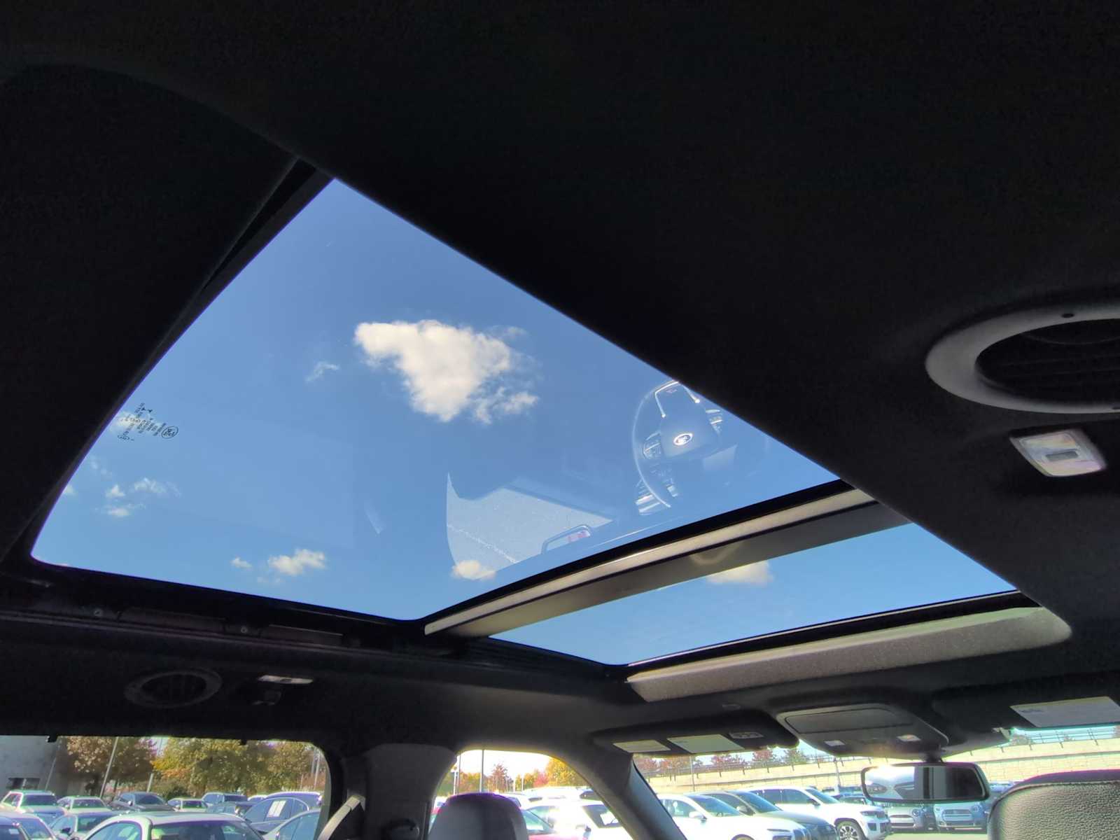 Thumbnail: 2020 Ford Explorer - 23