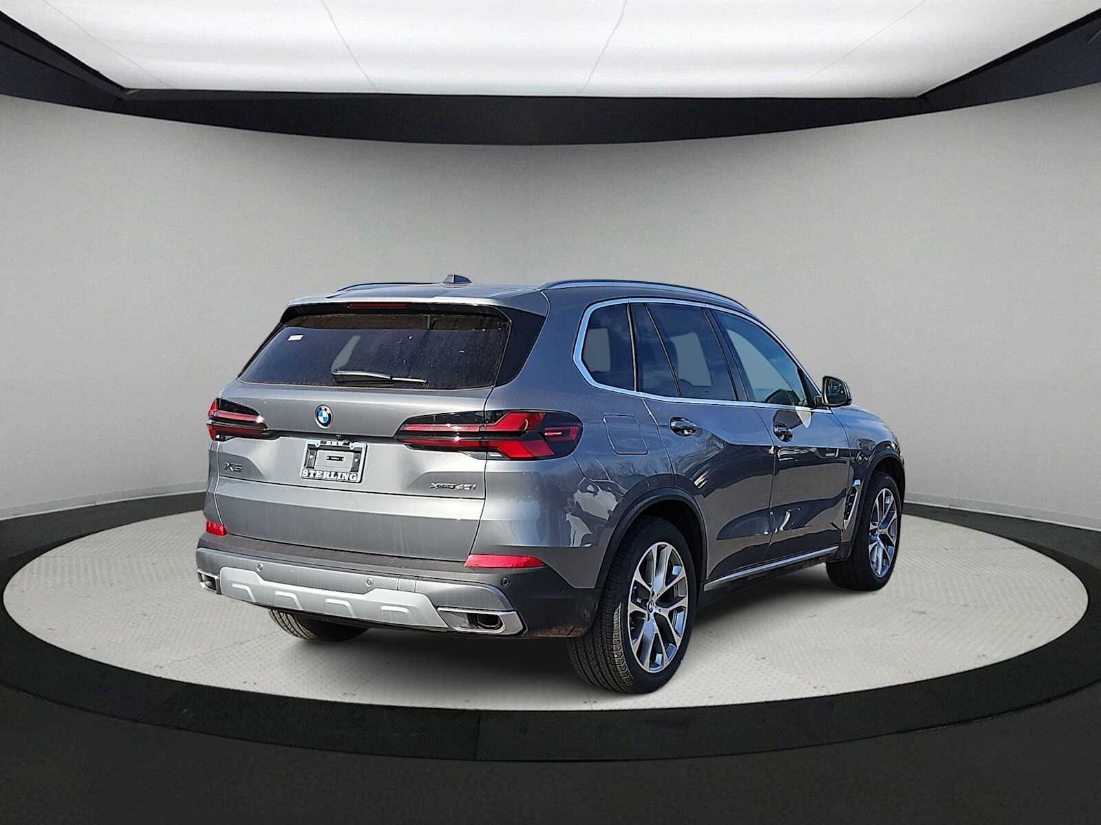 Thumbnail: 2026 BMW X5 - 8