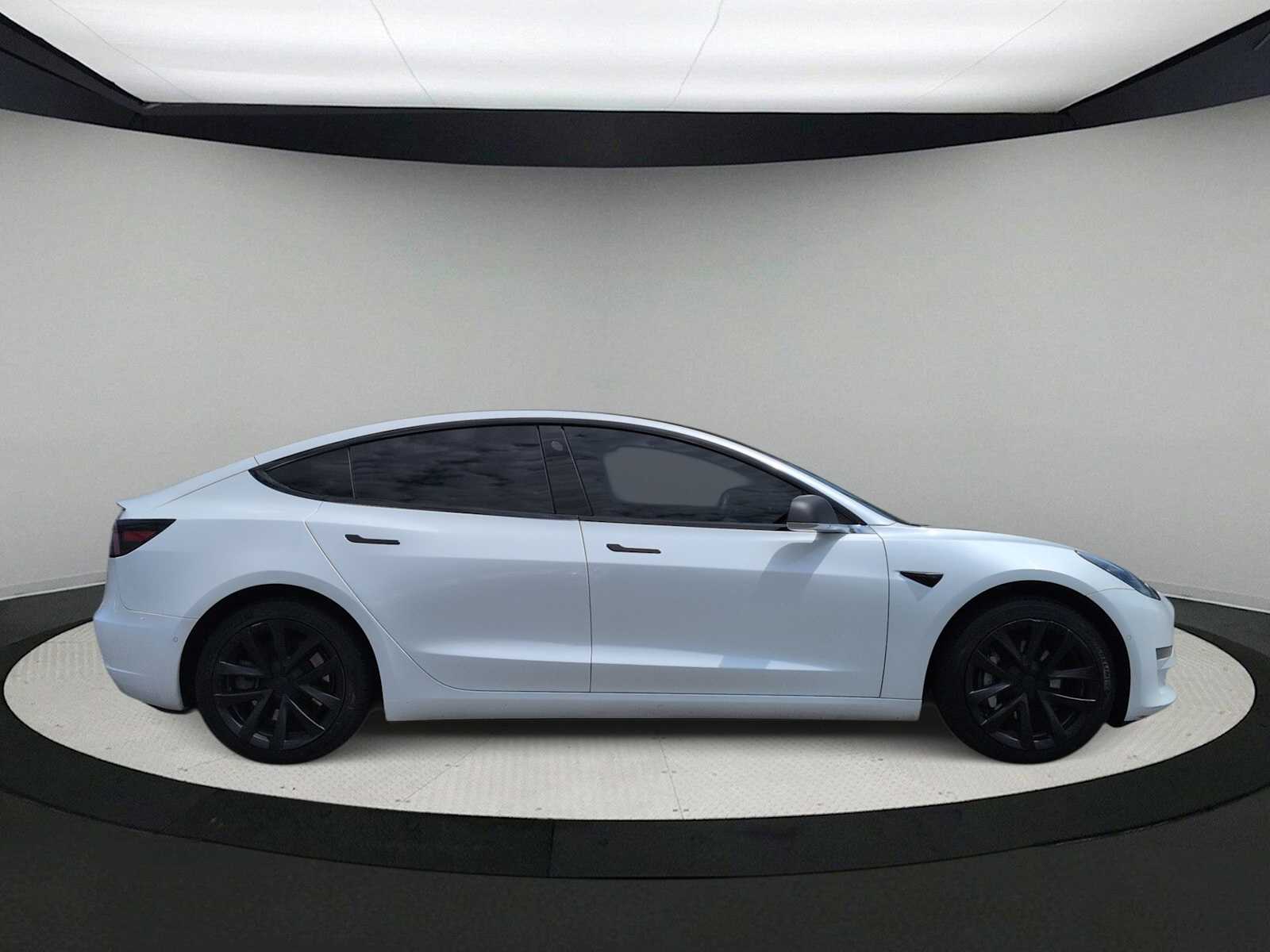 Thumbnail: 2019 Tesla Model 3 - 9