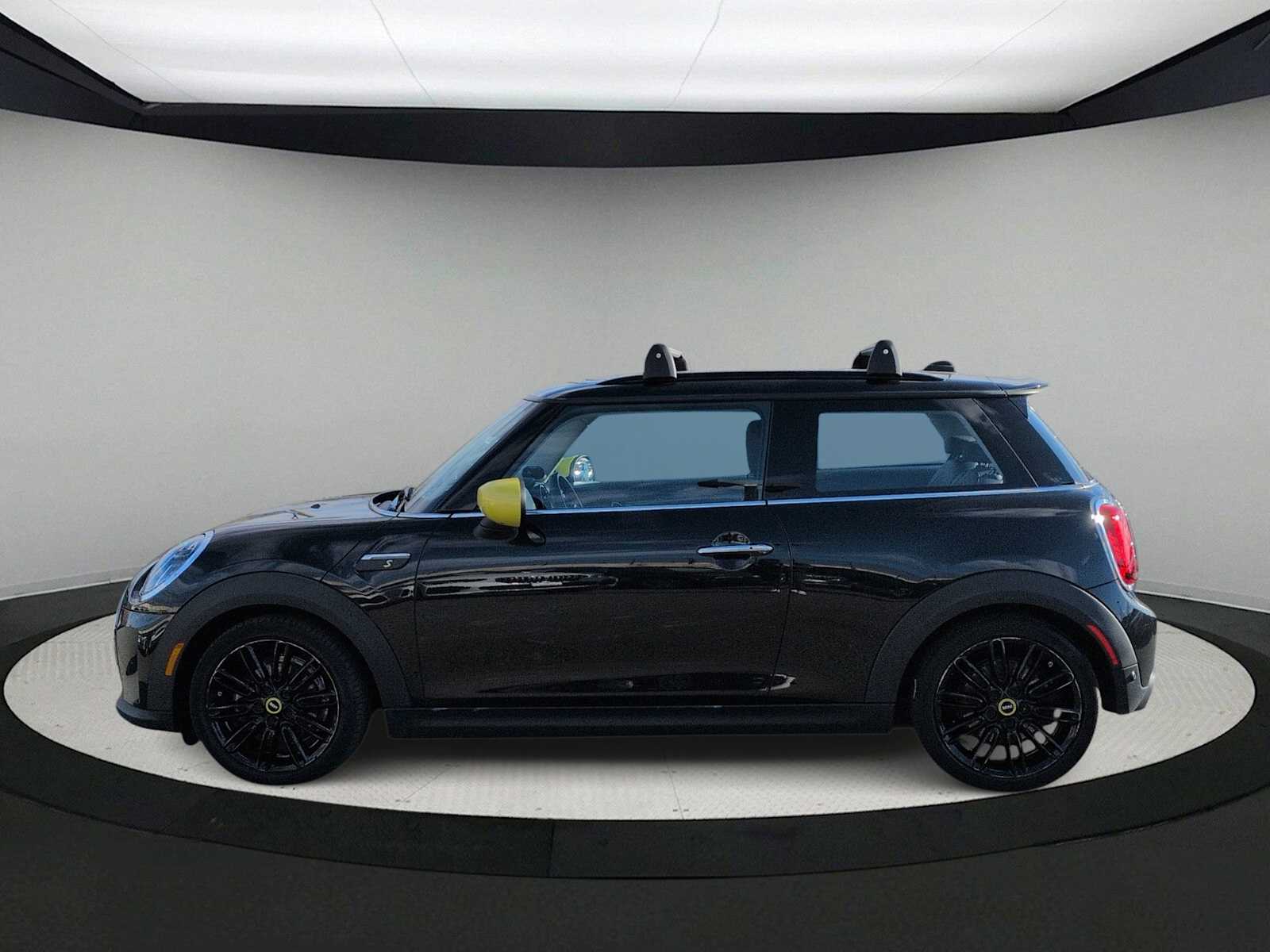 Thumbnail: 2024 MINI Cooper Hardtop - 5