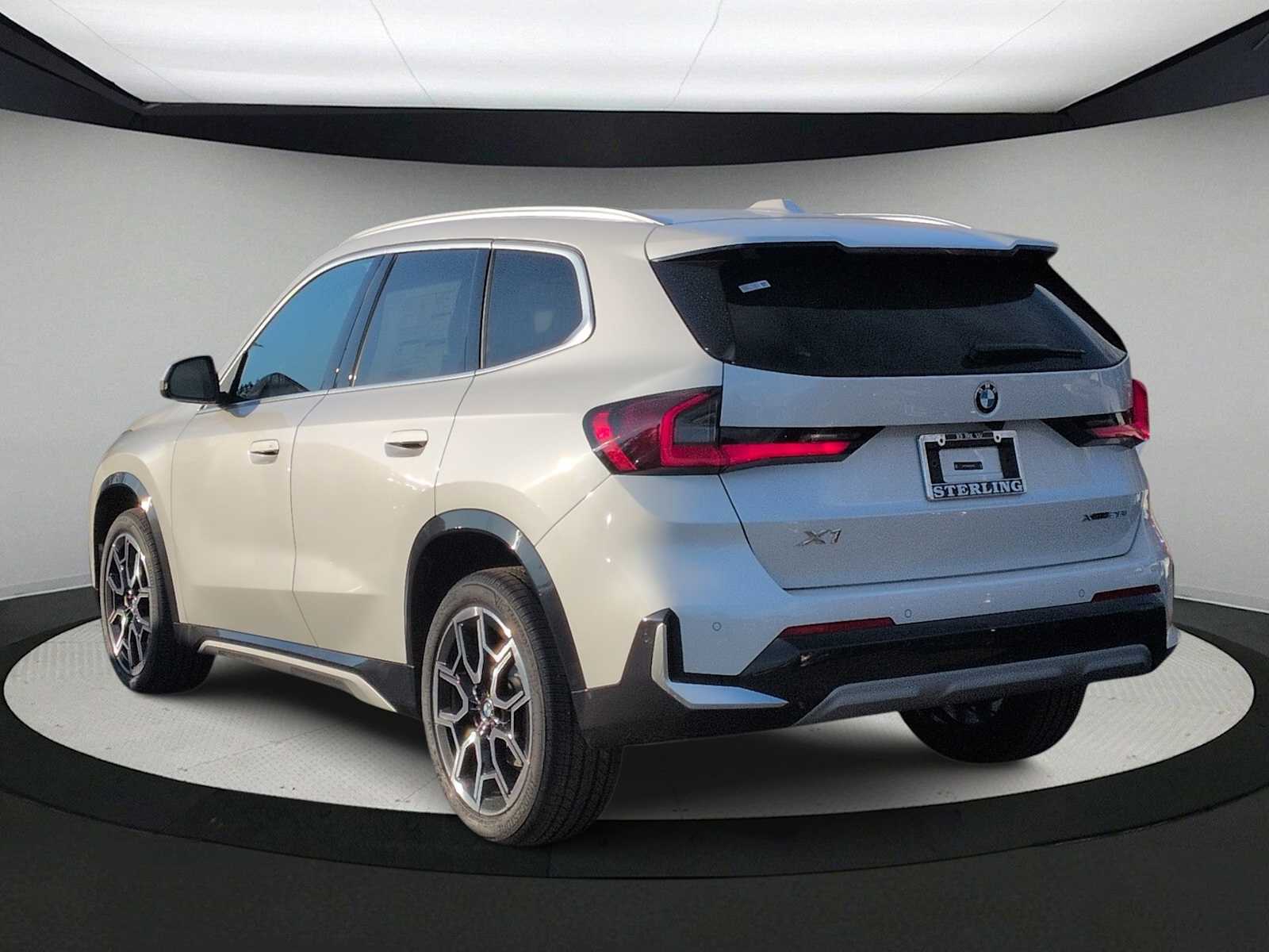 Thumbnail: 2026 BMW X1 - 6