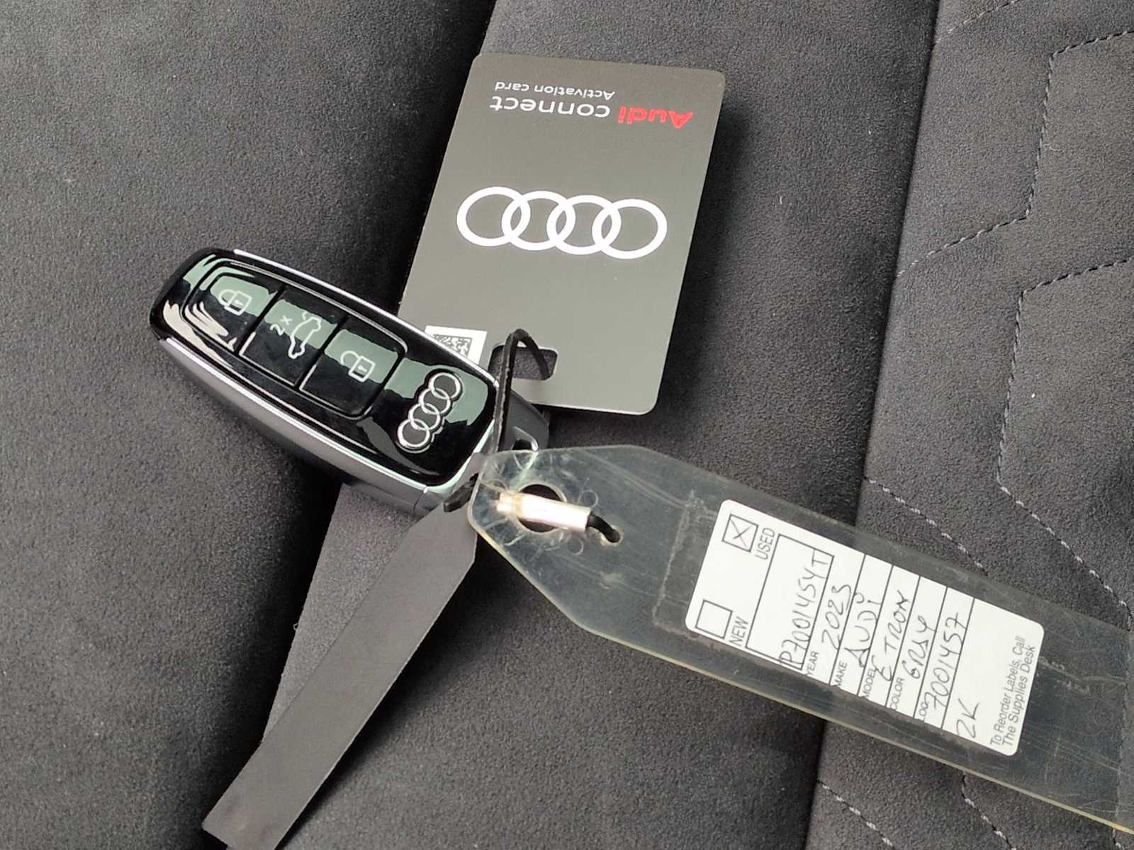 Thumbnail: 2023 Audi e-tron GT - 35