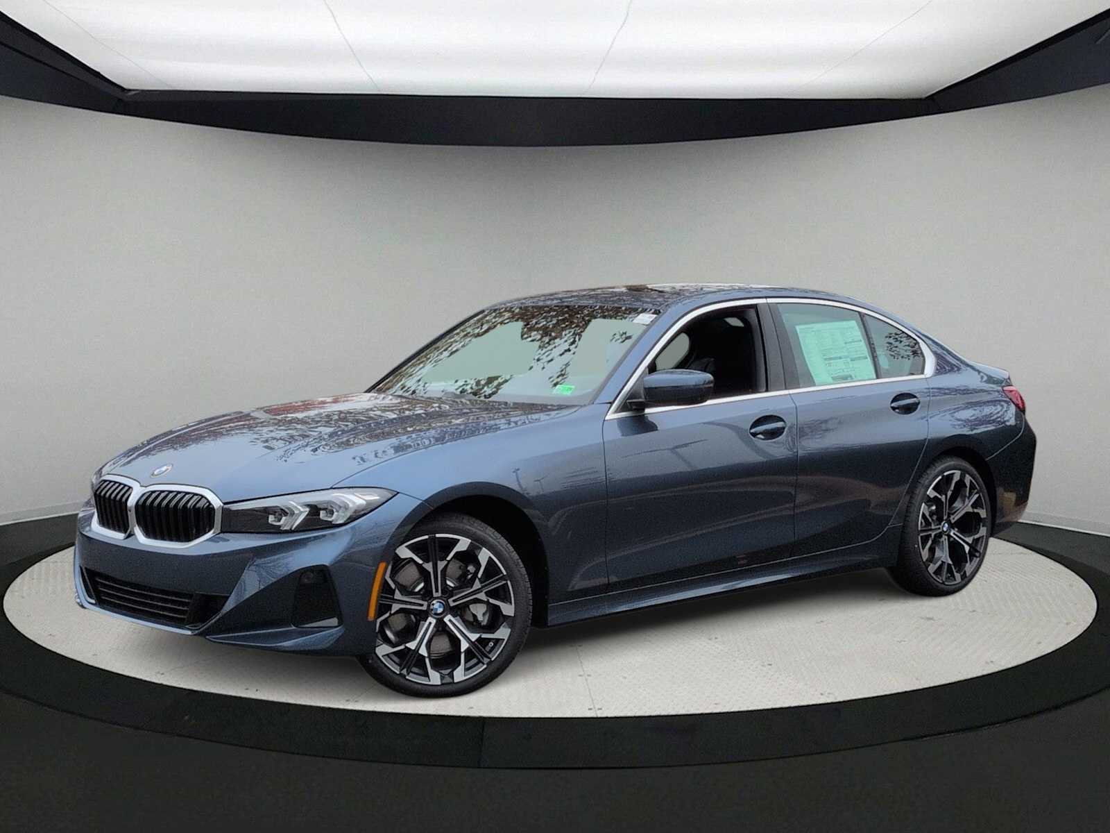 Thumbnail: 2026 BMW 3 Series - 4