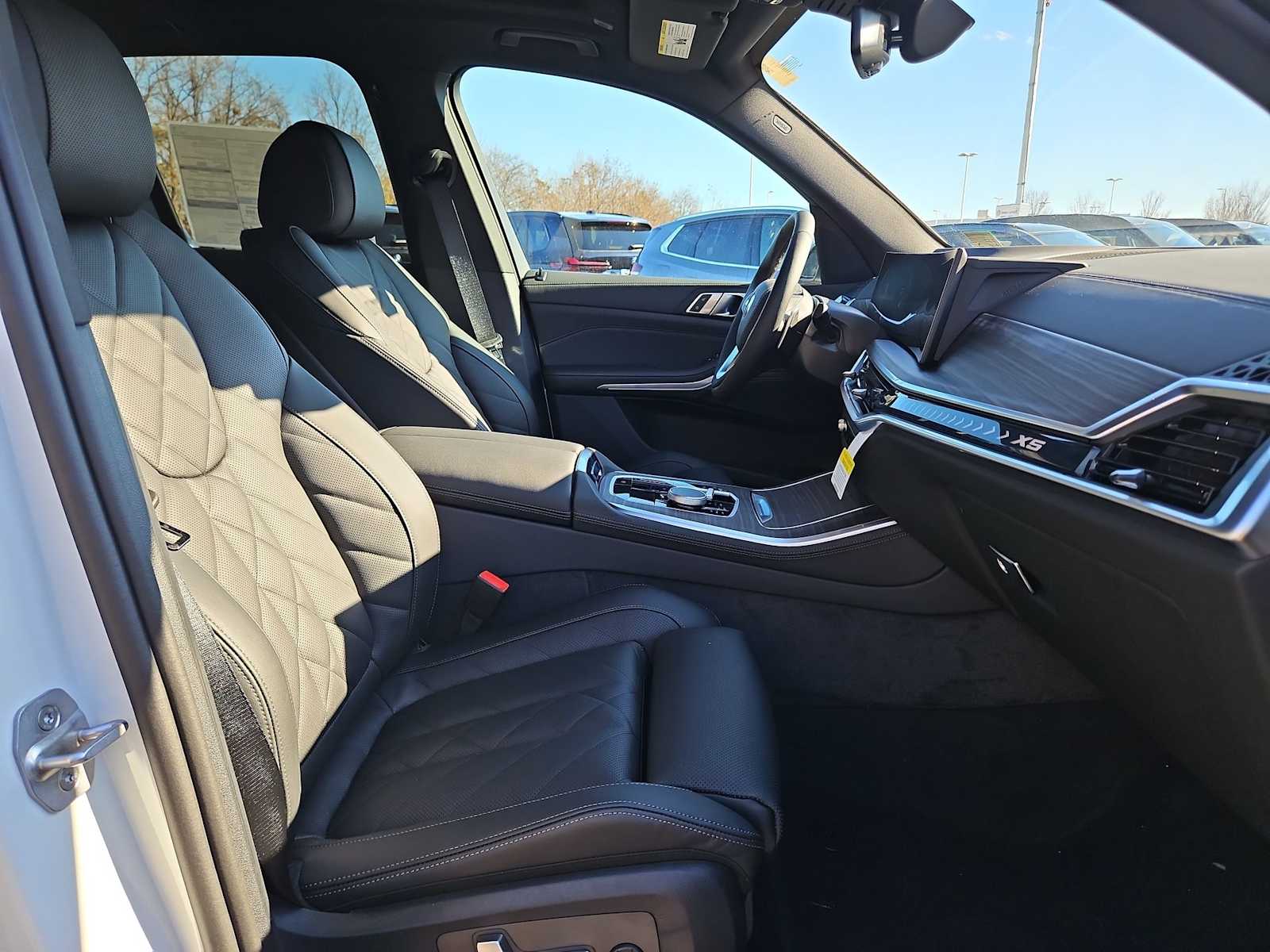 Thumbnail: 2026 BMW X5 - 24