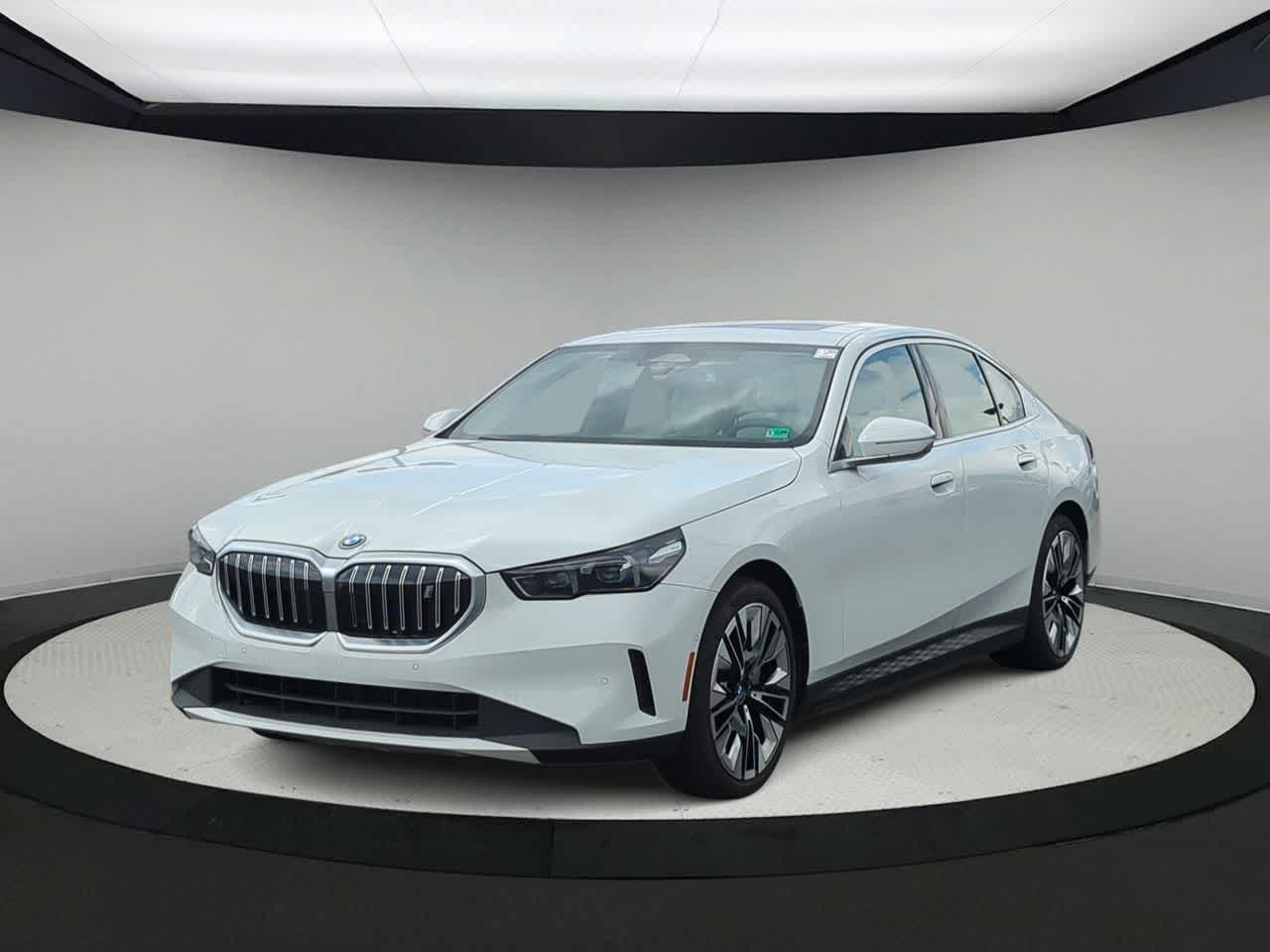 Thumbnail: 2024 BMW i5 - 4
