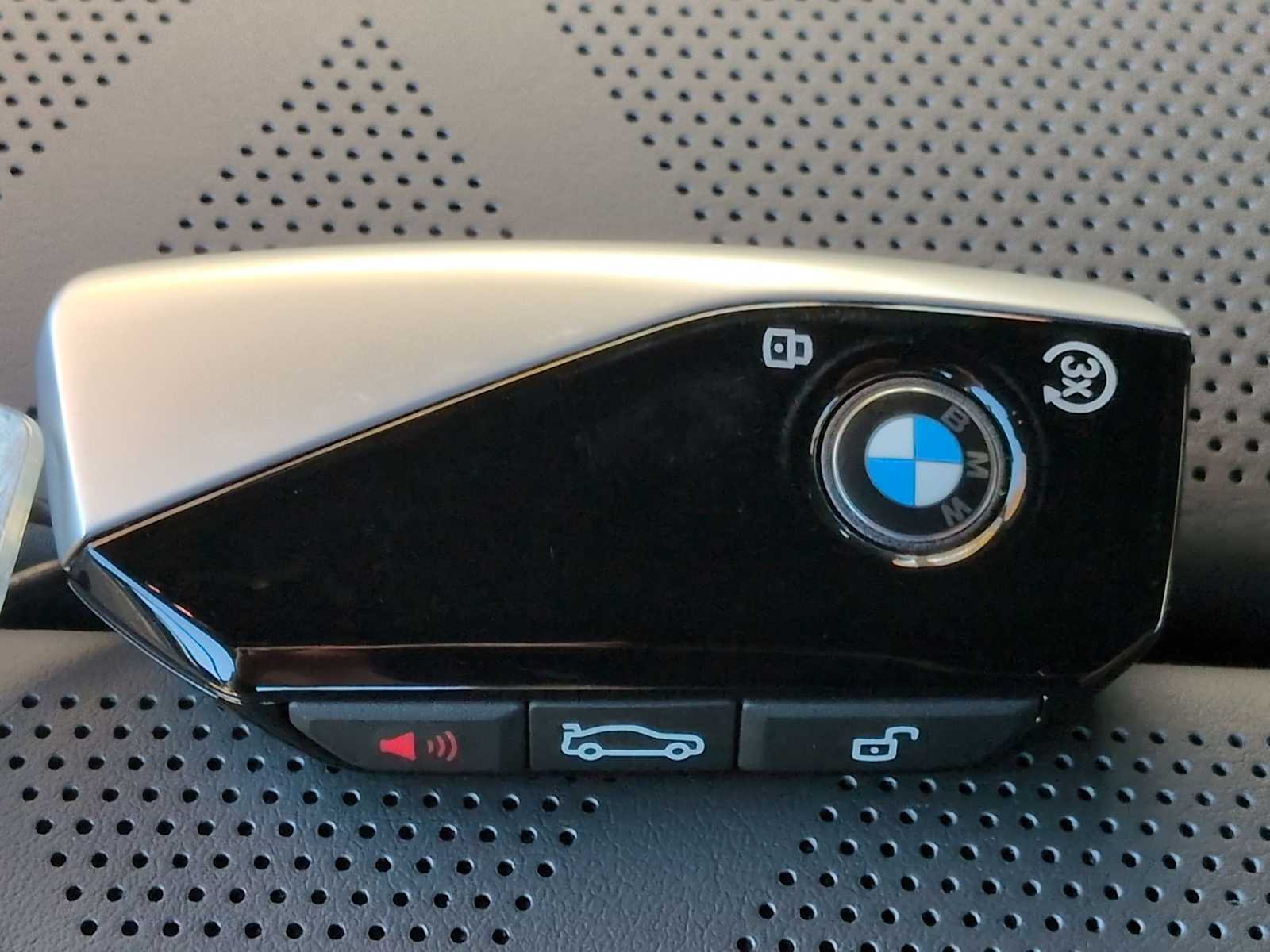 Thumbnail: 2025 BMW i7 - 38