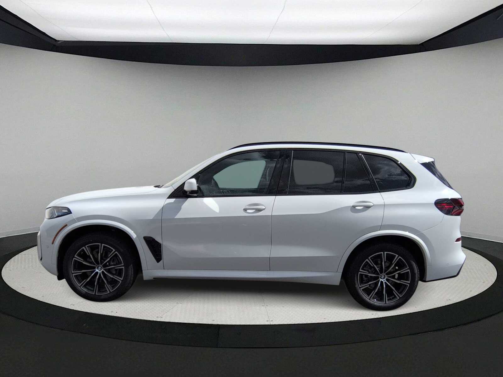 Thumbnail: 2026 BMW X5 - 5