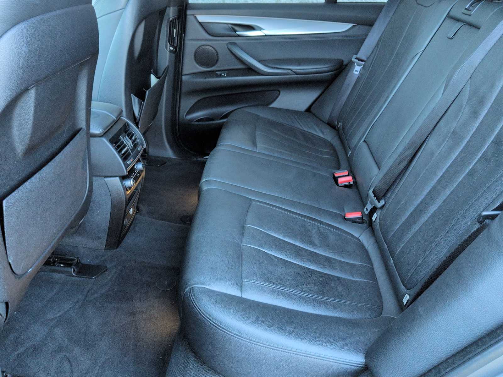 Thumbnail: 2015 BMW X5 - 21