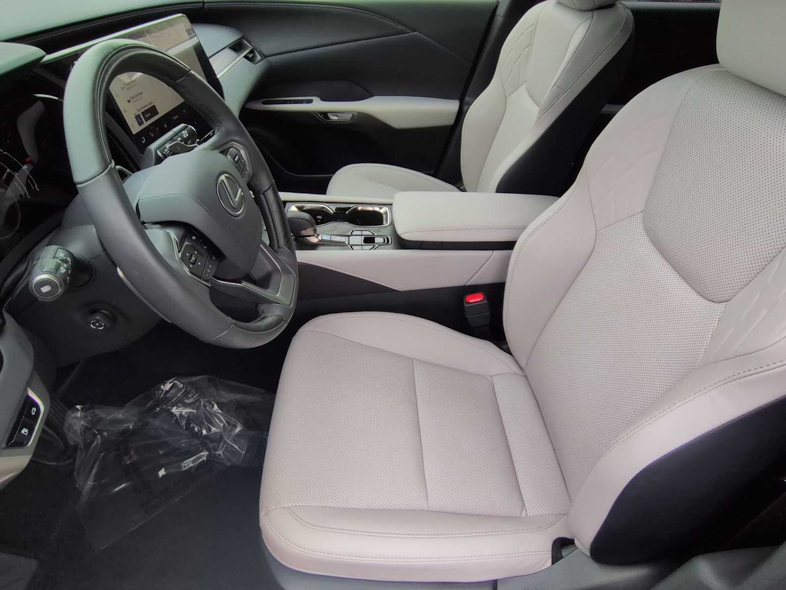 Thumbnail: 2024 Lexus RX - 10