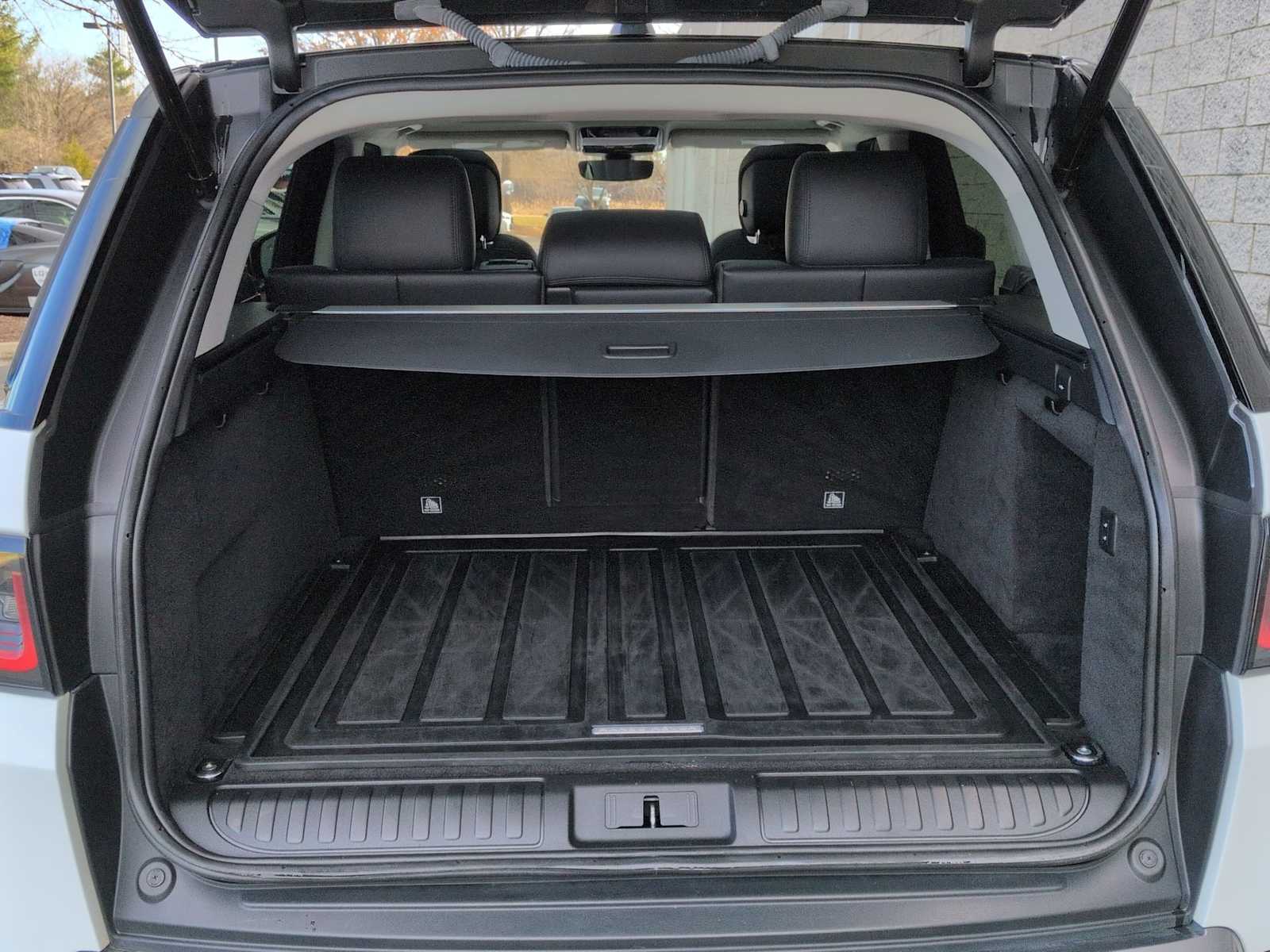 Thumbnail: 2019 Land Rover Range Rover Sport - 37