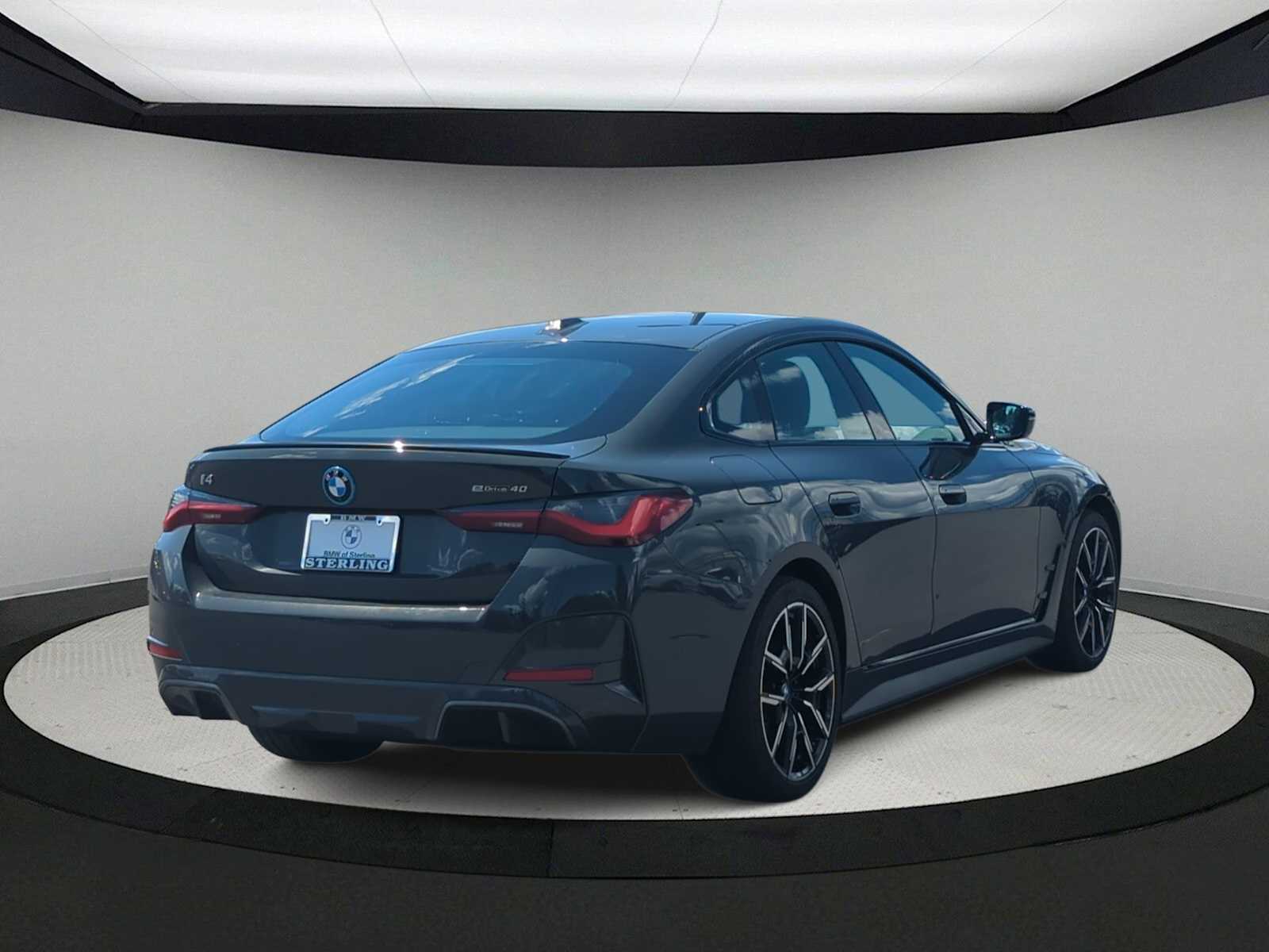 Thumbnail: 2024 BMW i4 - 8