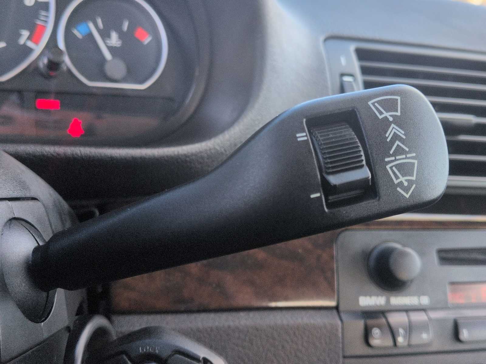 Thumbnail: 2004 BMW 3 Series - 24