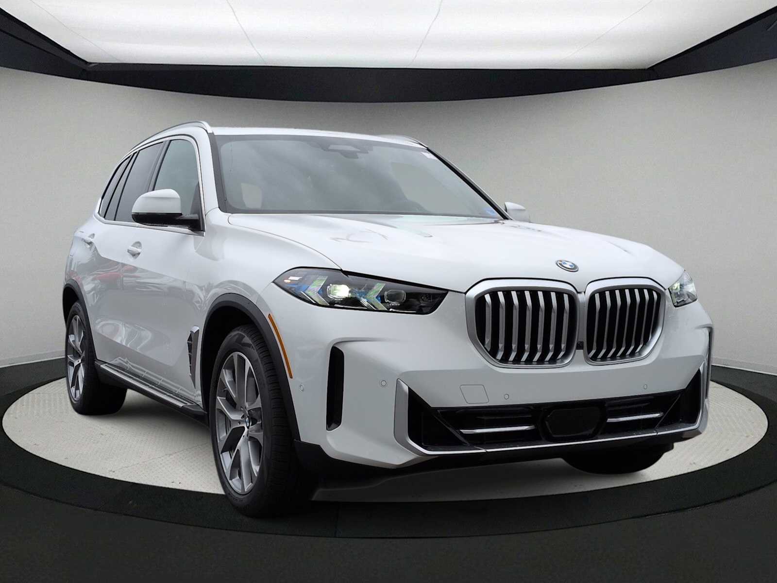 Thumbnail: 2026 BMW X5 - 2