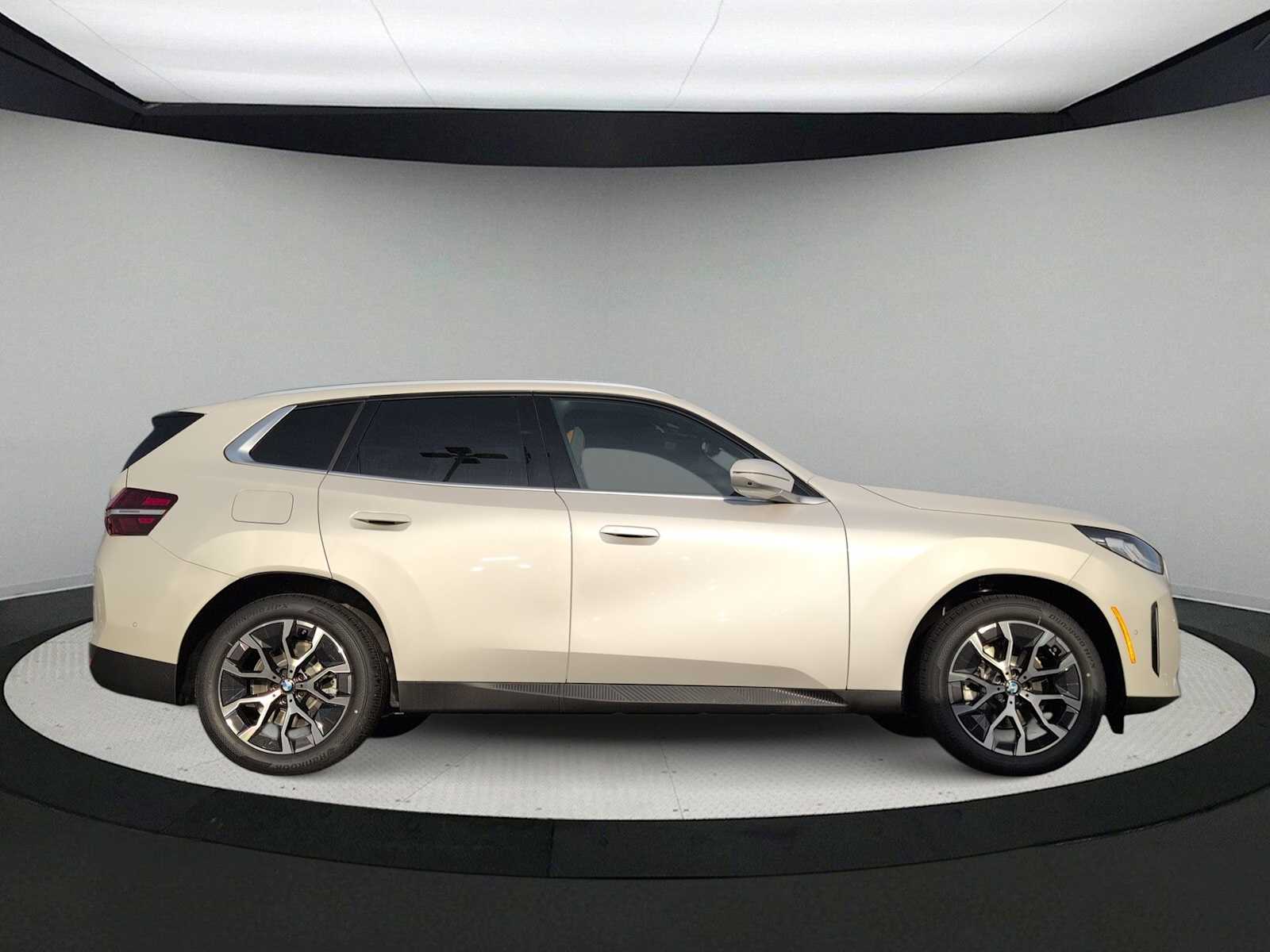 Thumbnail: 2026 BMW X3 - 9