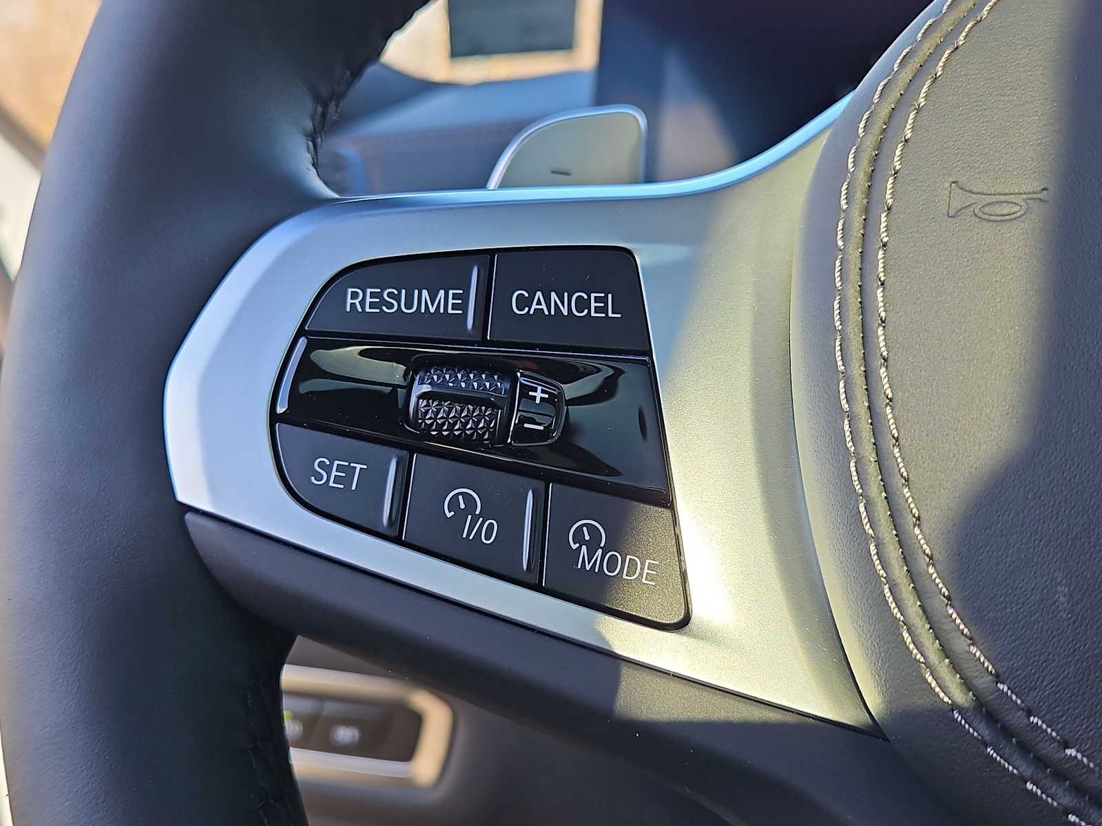 Thumbnail: 2026 BMW X7 - 23