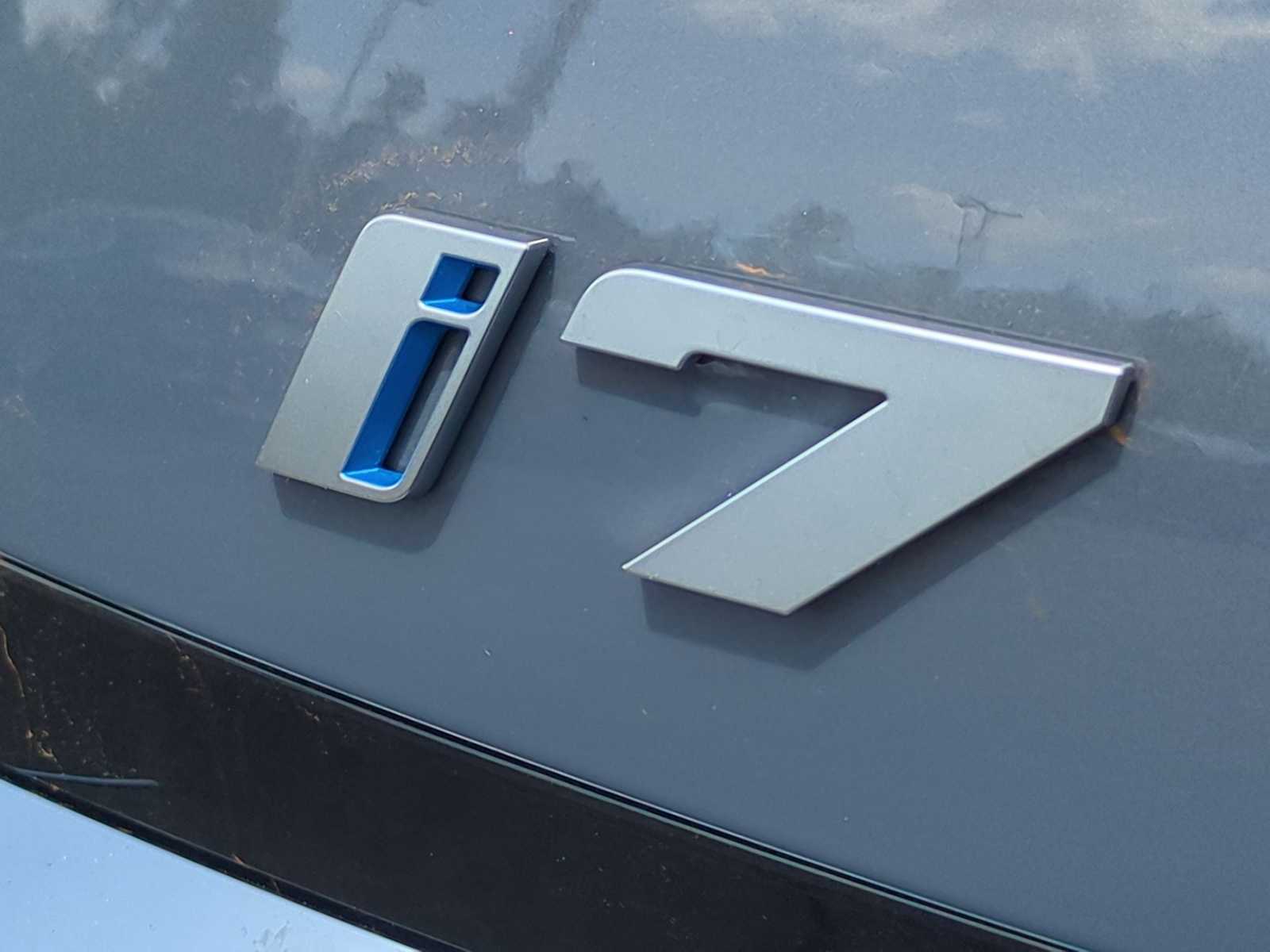 Thumbnail: 2025 BMW i7 - 12