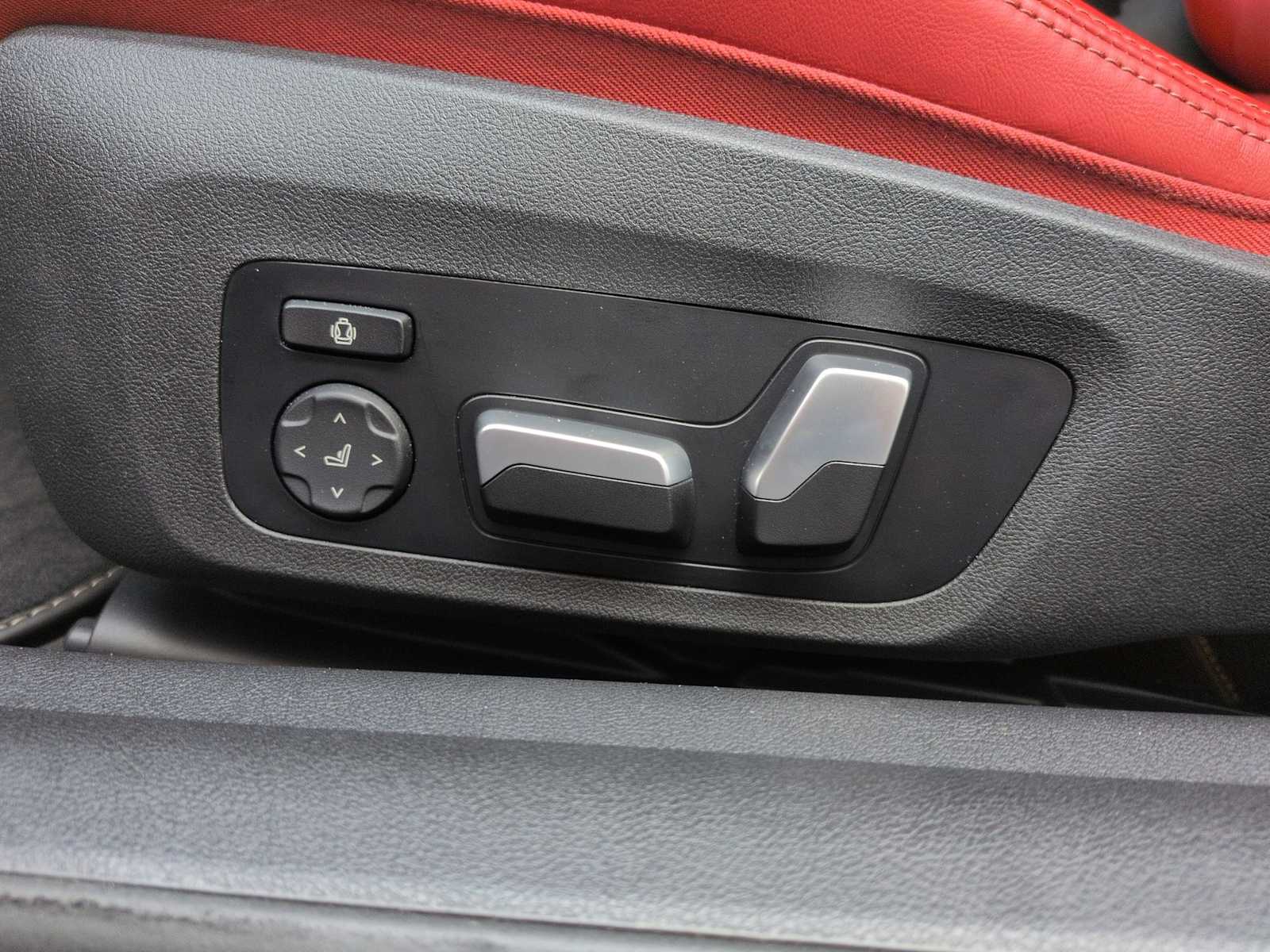 Thumbnail: 2023 BMW M4 - 18