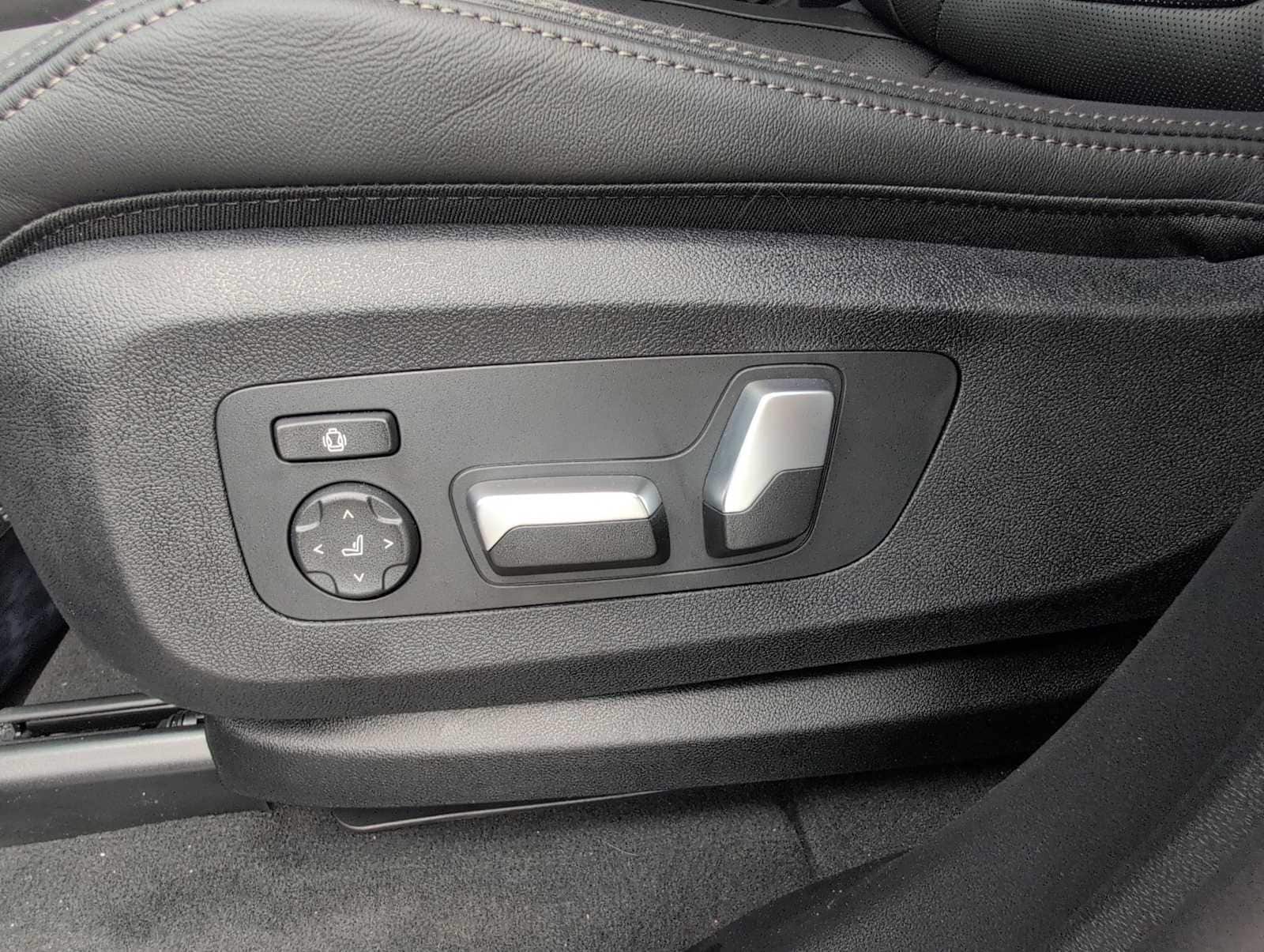 Thumbnail: 2026 BMW X5 - 18