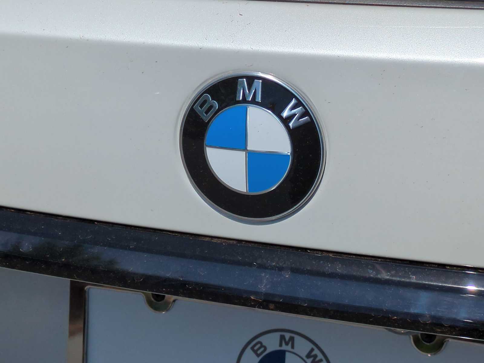 Thumbnail: 2026 BMW X7 - 12