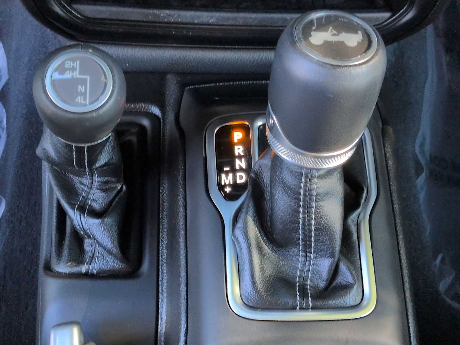 Thumbnail: 2024 Jeep Wrangler - 33