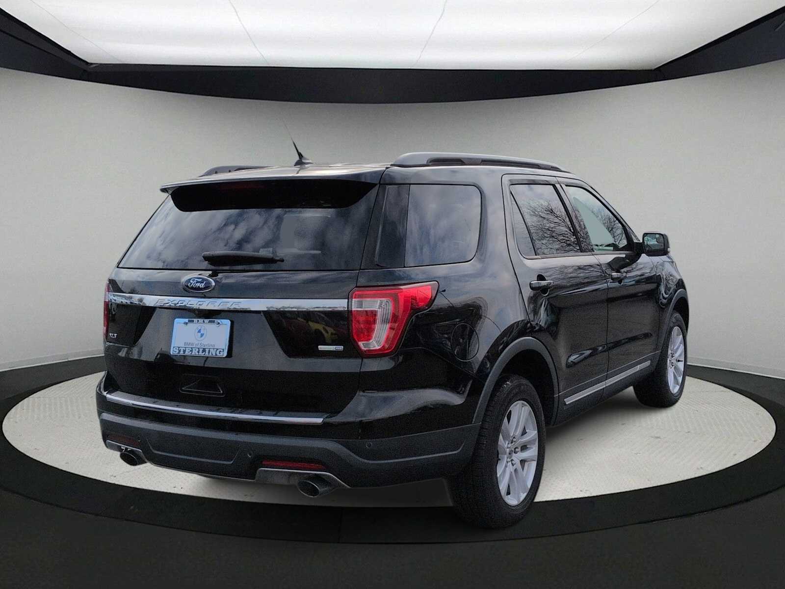 Thumbnail: 2018 Ford Explorer - 8
