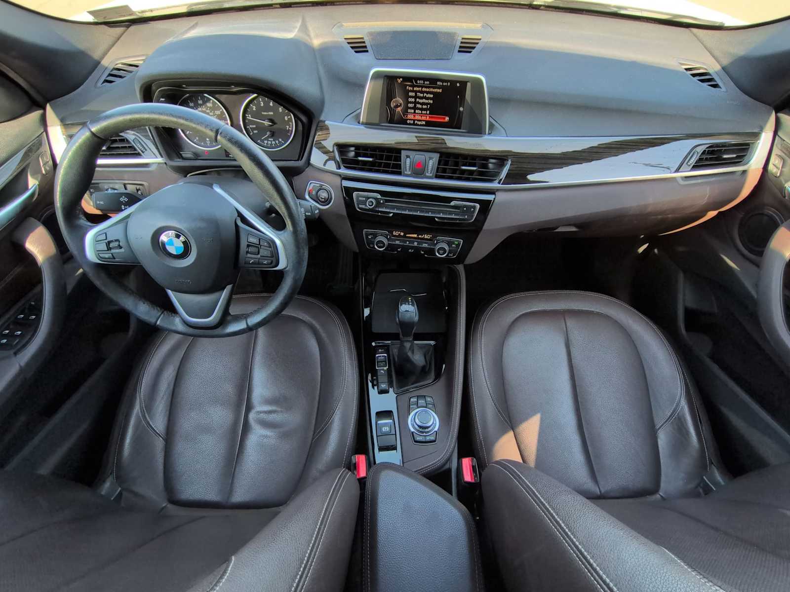 Thumbnail: 2016 BMW X1 - 16