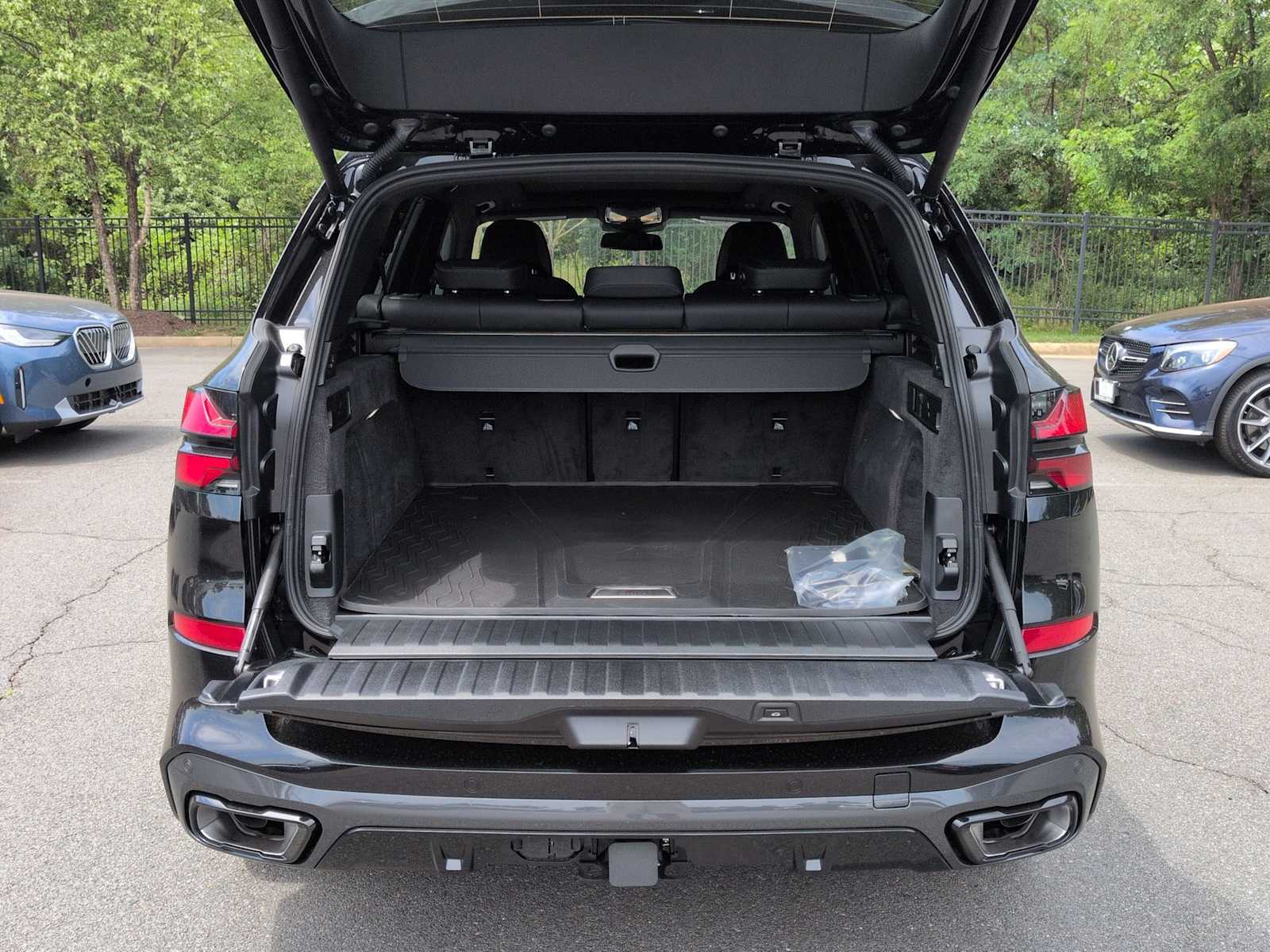 Thumbnail: 2026 BMW X5 - 36