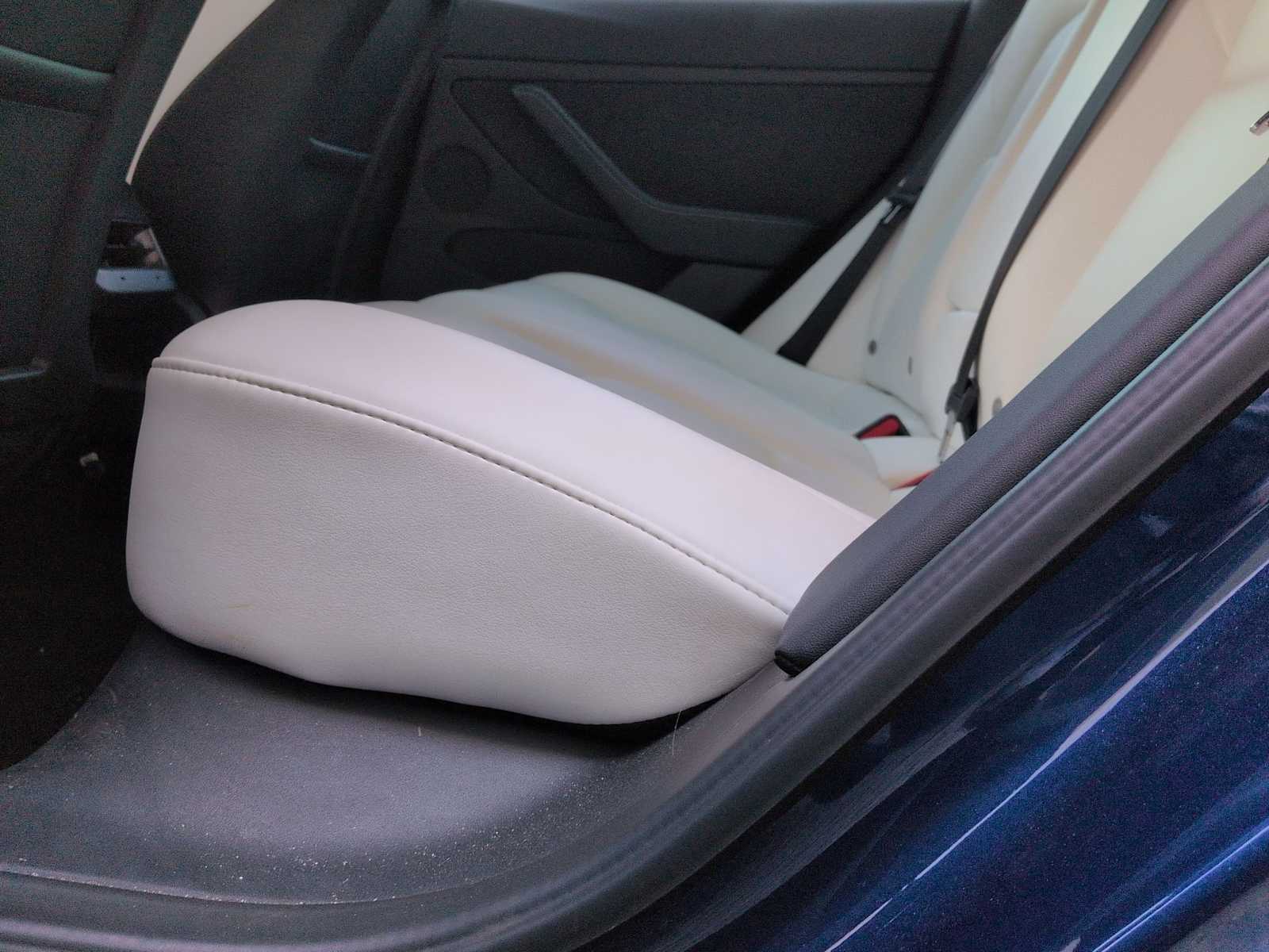 Thumbnail: 2022 Tesla Model 3 - 20