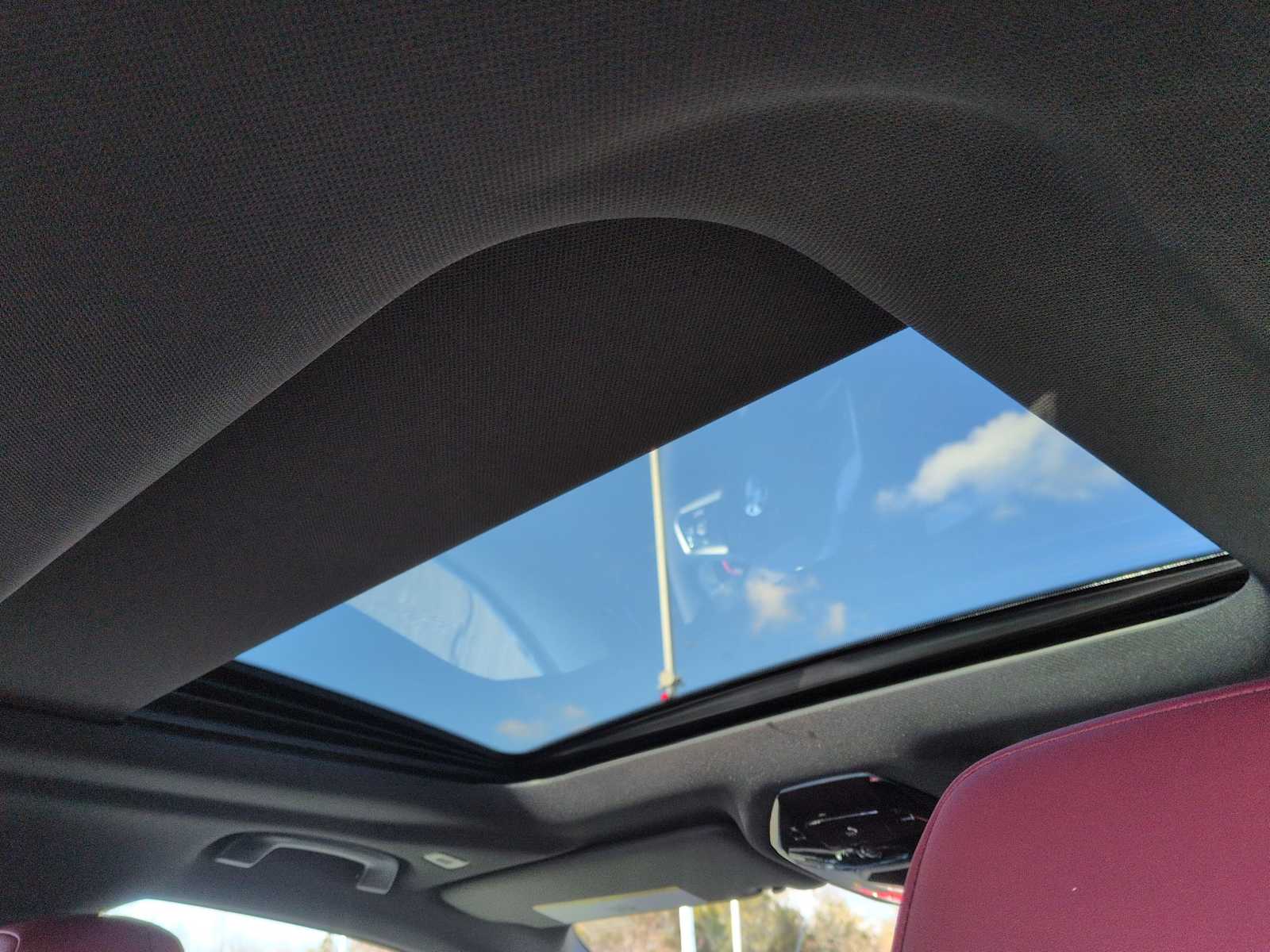 Thumbnail: 2026 BMW 5 Series - 23