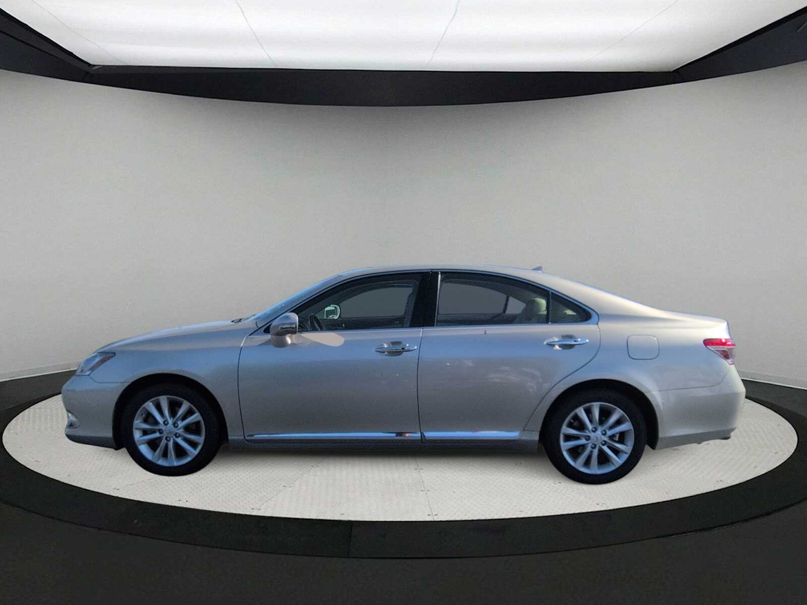 Thumbnail: 2011 Lexus ES - 5