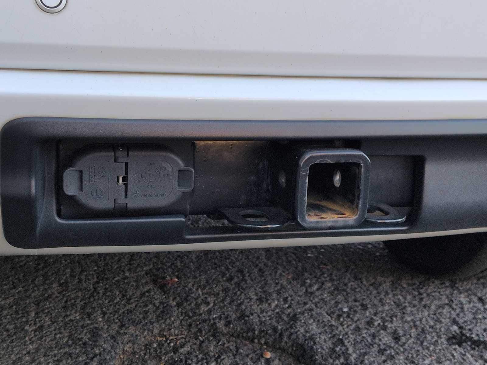 Thumbnail: 2020 Jeep Grand Cherokee - 38