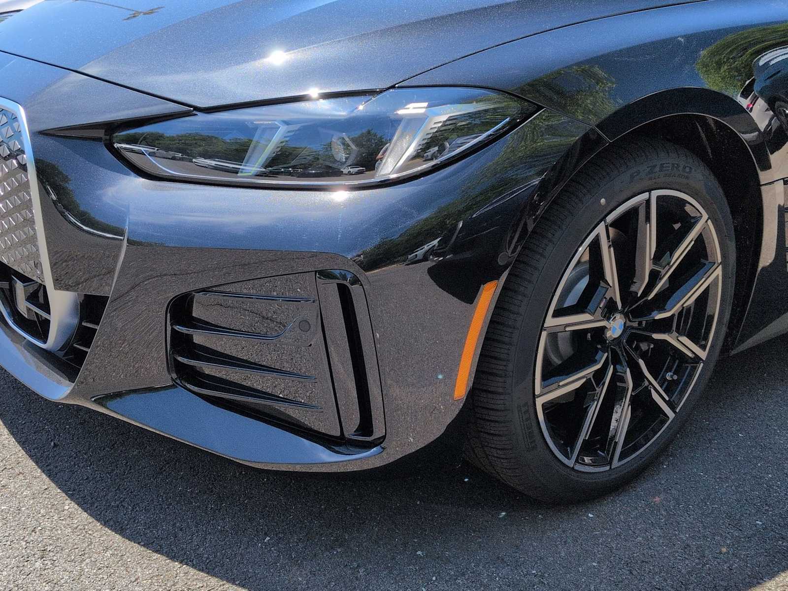 Thumbnail: 2026 BMW i4 - 11