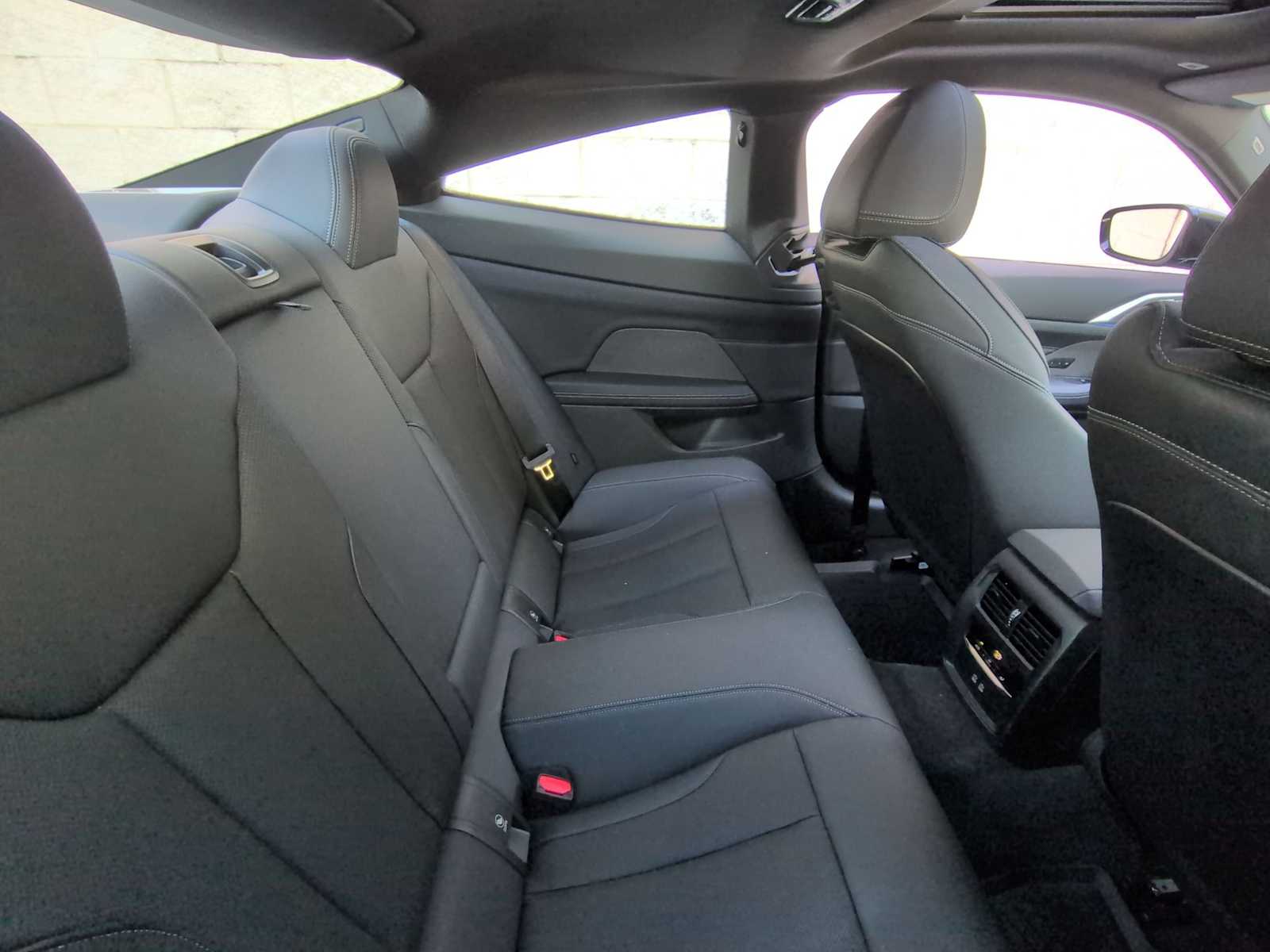 Thumbnail: 2023 BMW 4 Series - 21