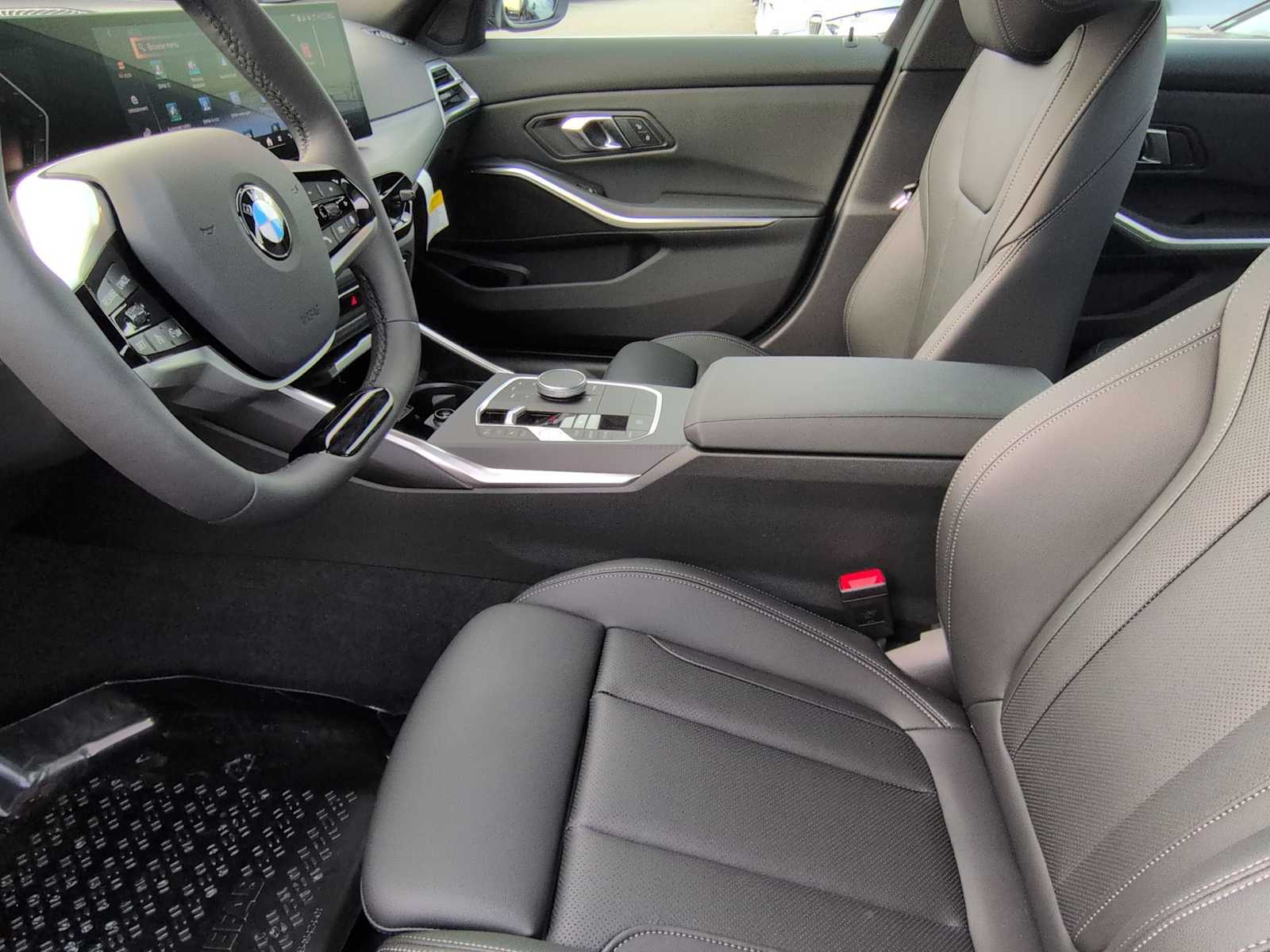 Thumbnail: 2026 BMW 3 Series - 10