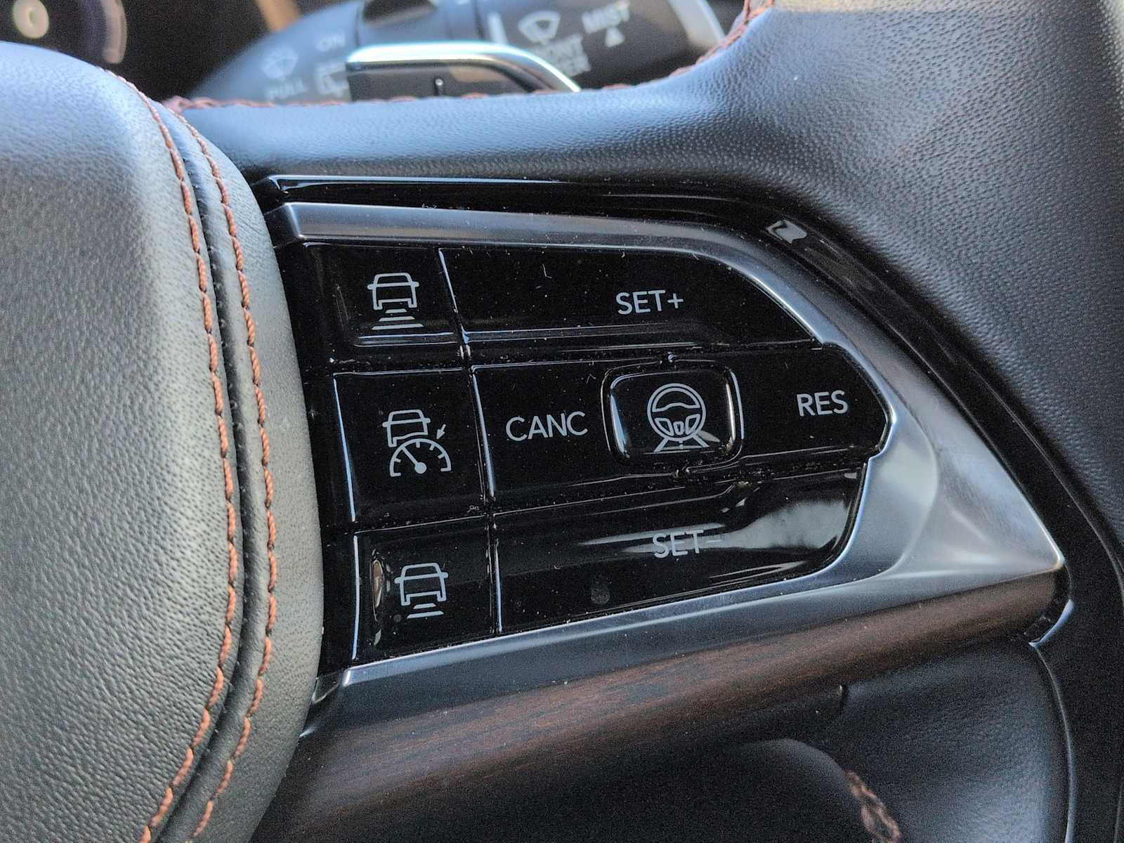 Thumbnail: 2023 Jeep Grand Cherokee - 25