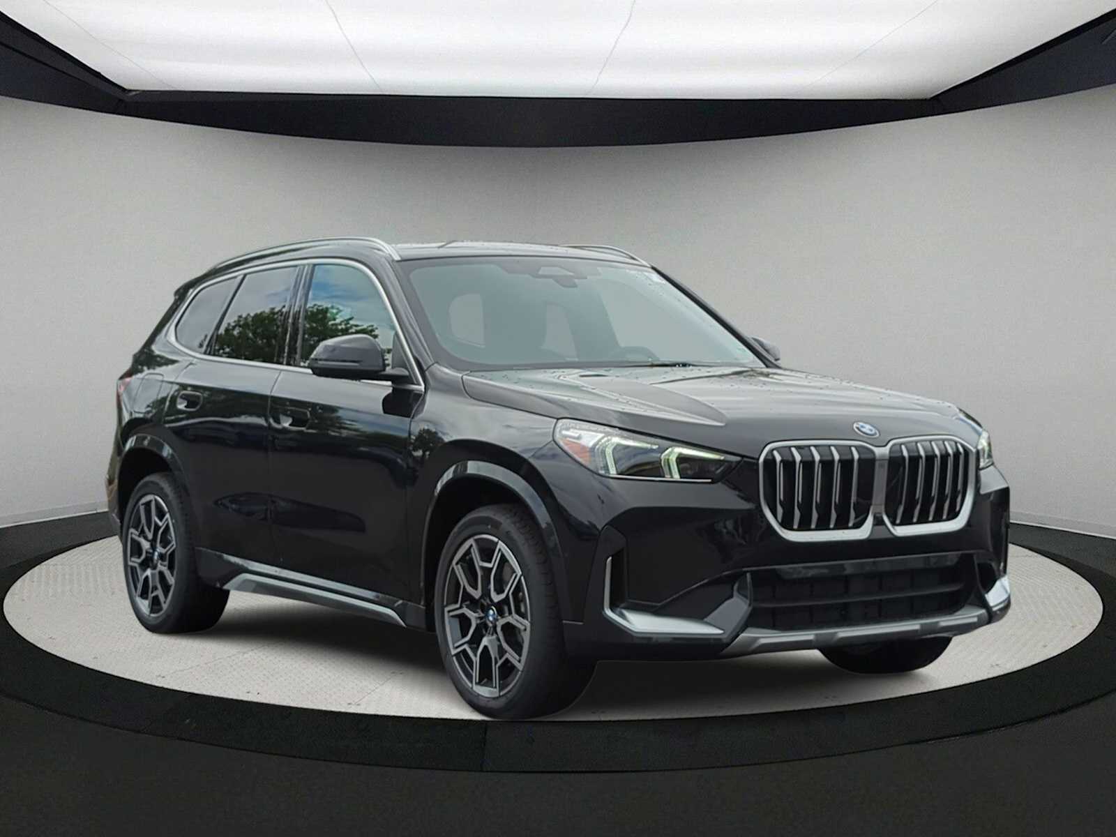 Thumbnail: 2025 BMW X1 - 2