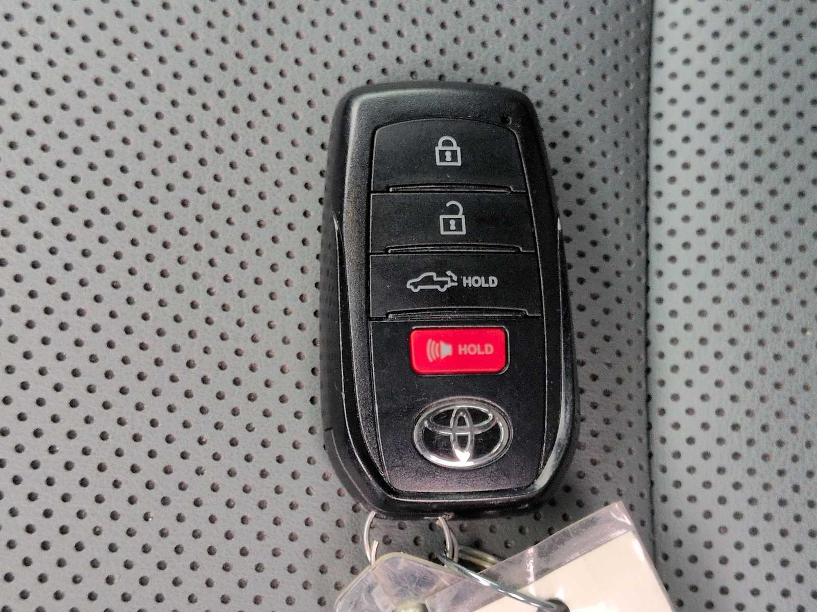 Thumbnail: 2025 Toyota Tacoma - 34