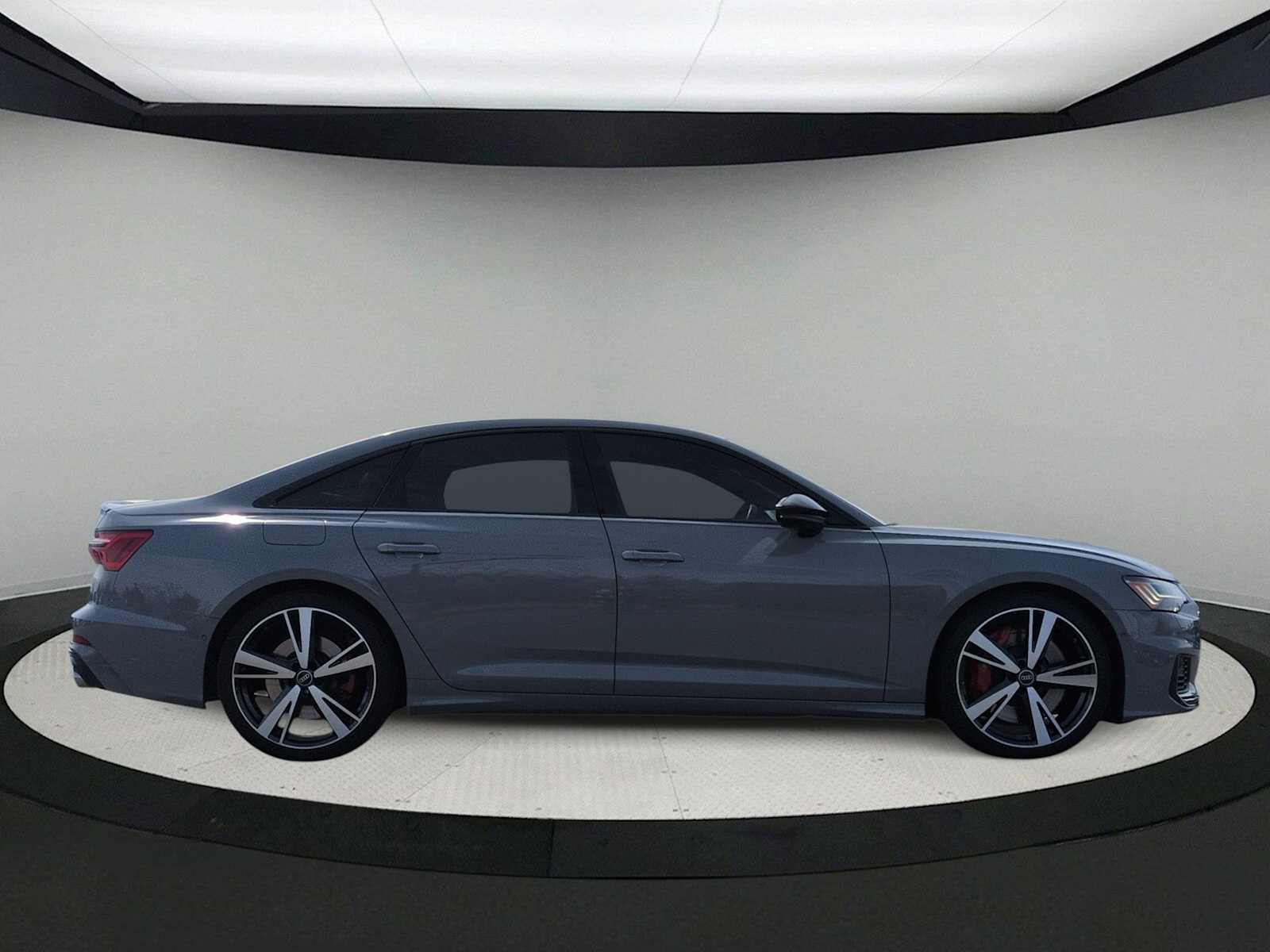 Thumbnail: 2022 Audi S6 - 9