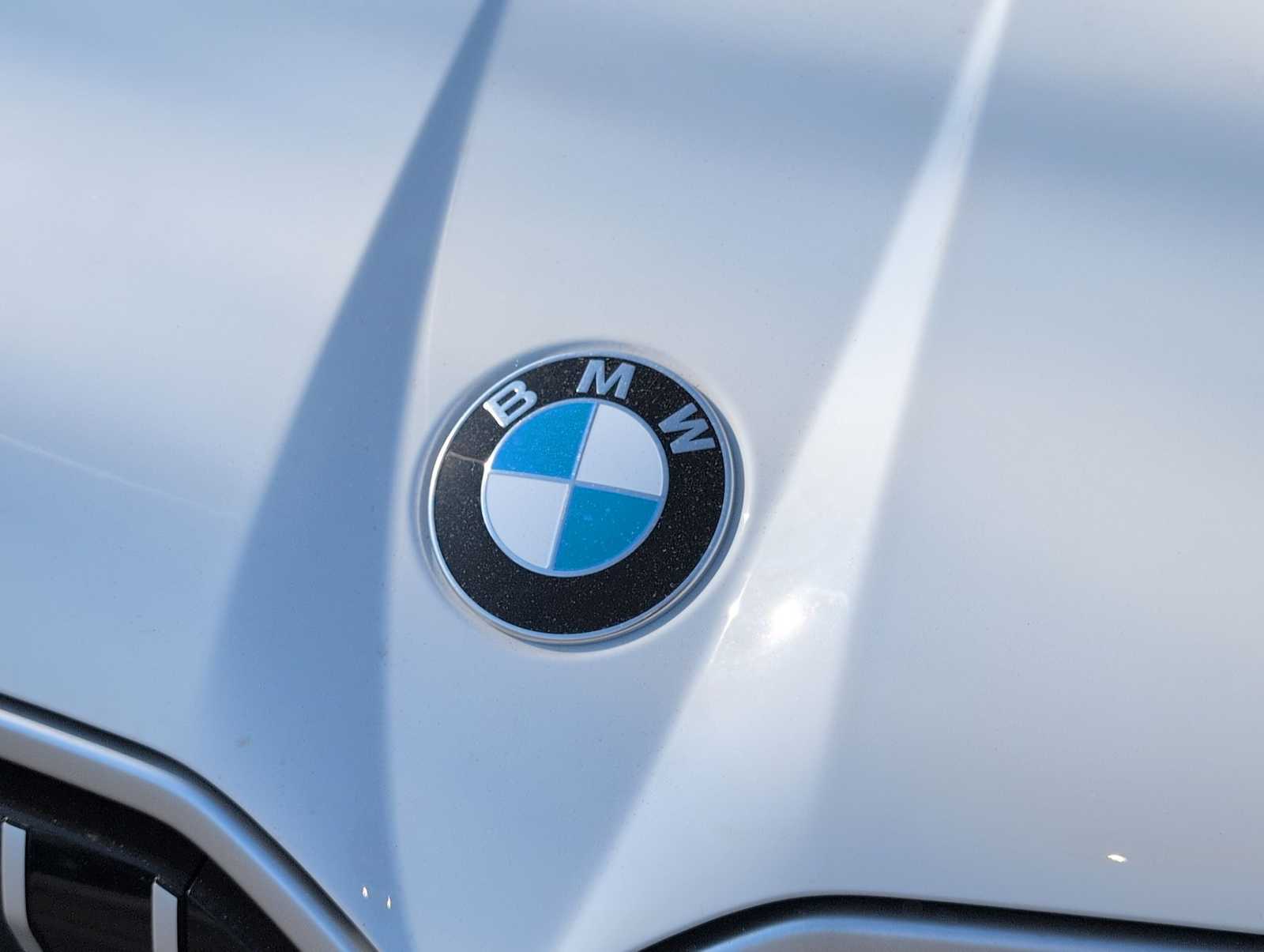 Thumbnail: 2026 BMW X3 - 12