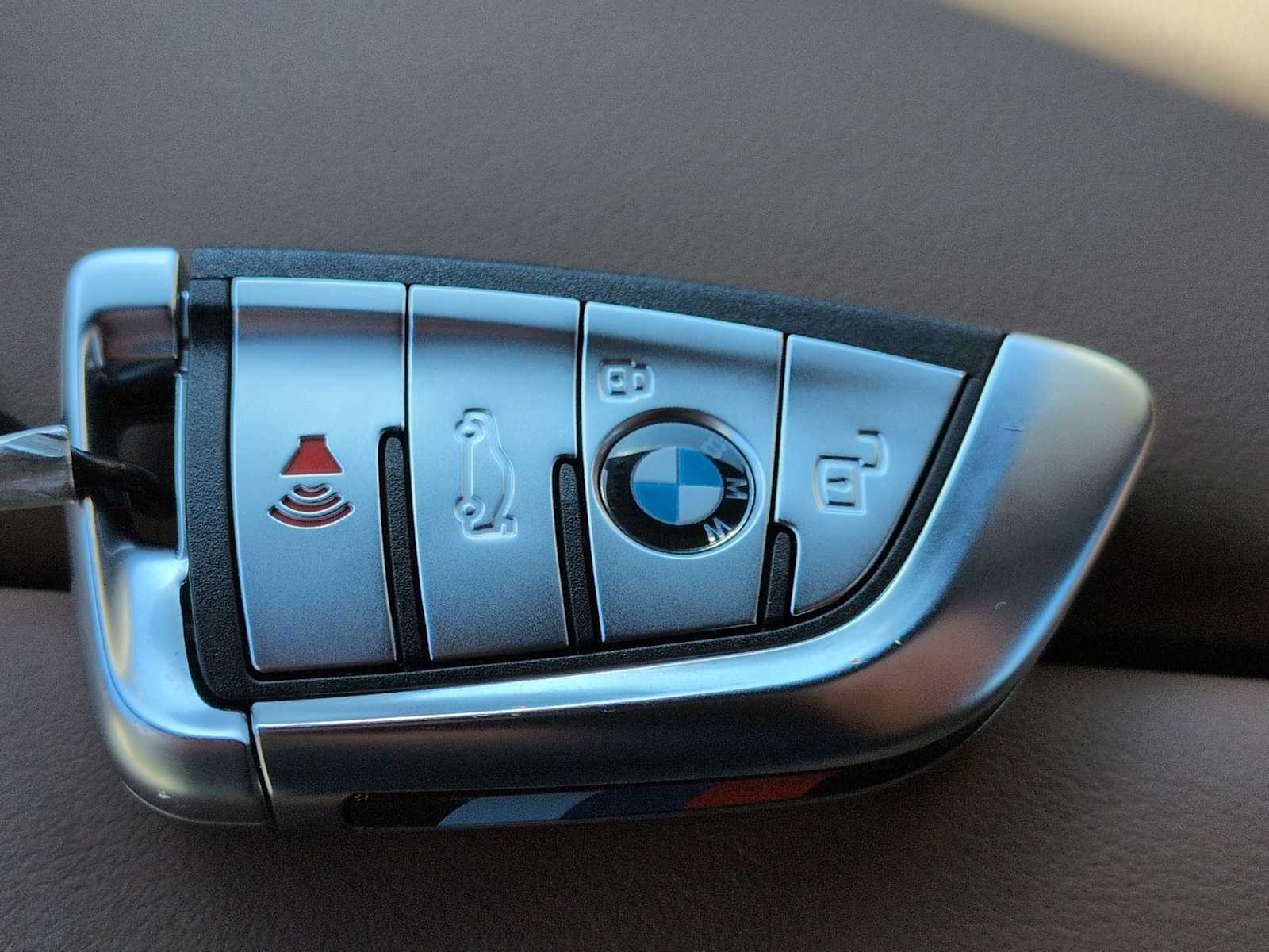 Thumbnail: 2025 BMW M8 - 37