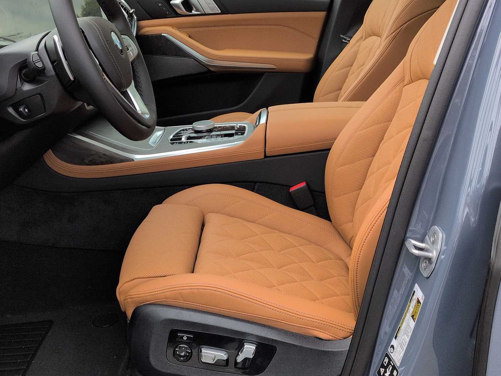 Thumbnail: 2027 BMW X7 - 17