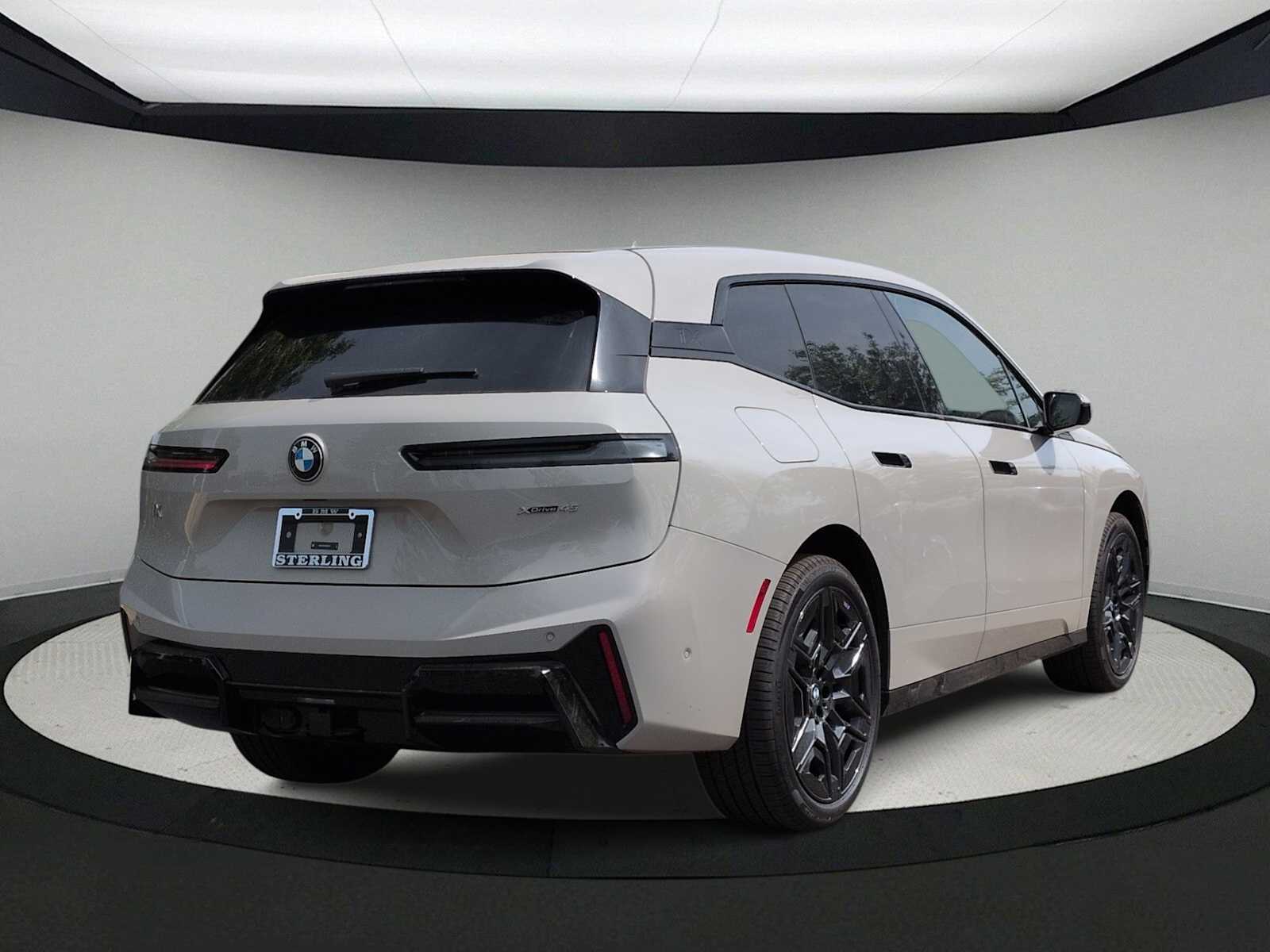 Thumbnail: 2026 BMW iX - 8