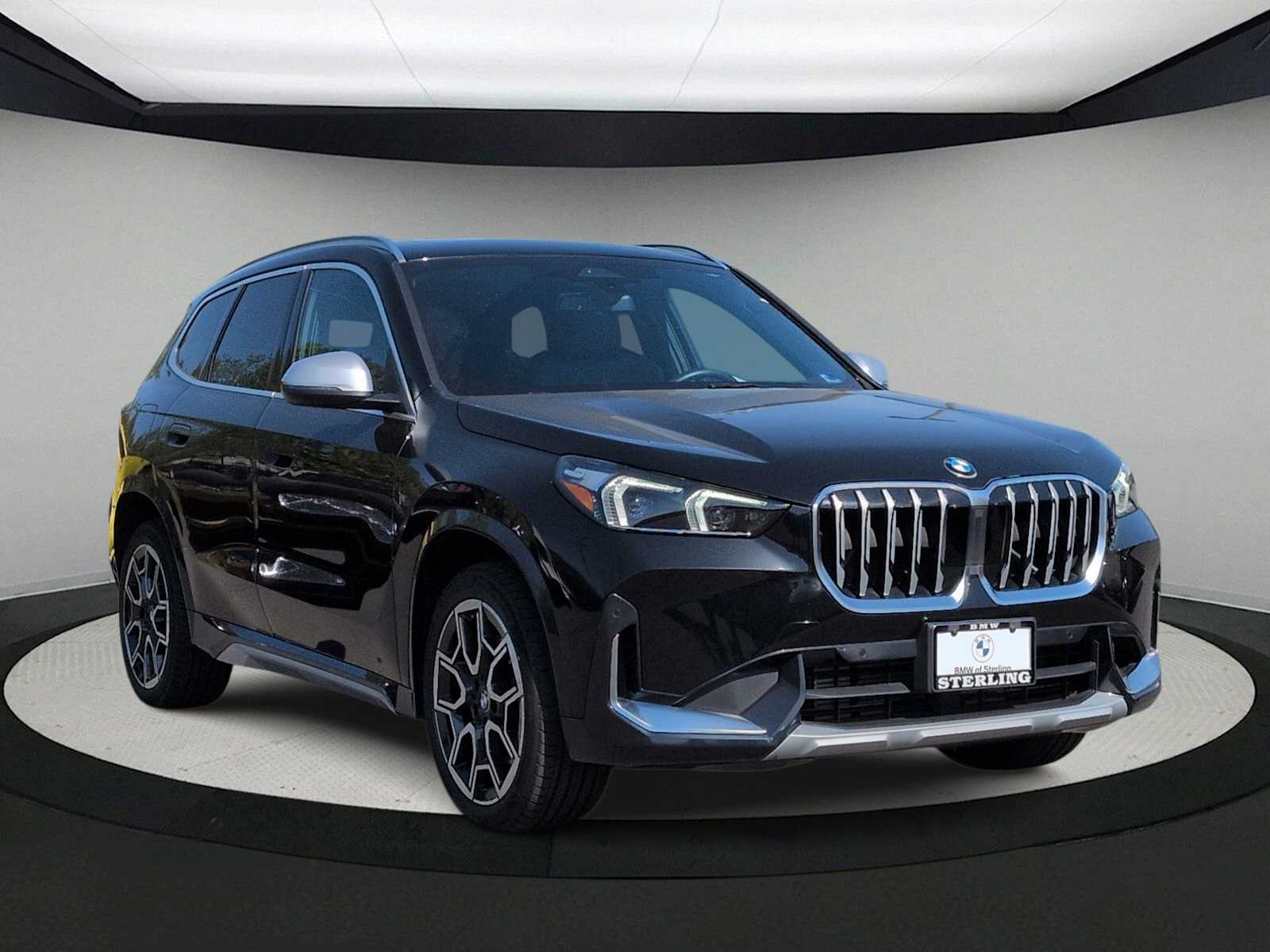 Thumbnail: 2023 BMW X1 - 2
