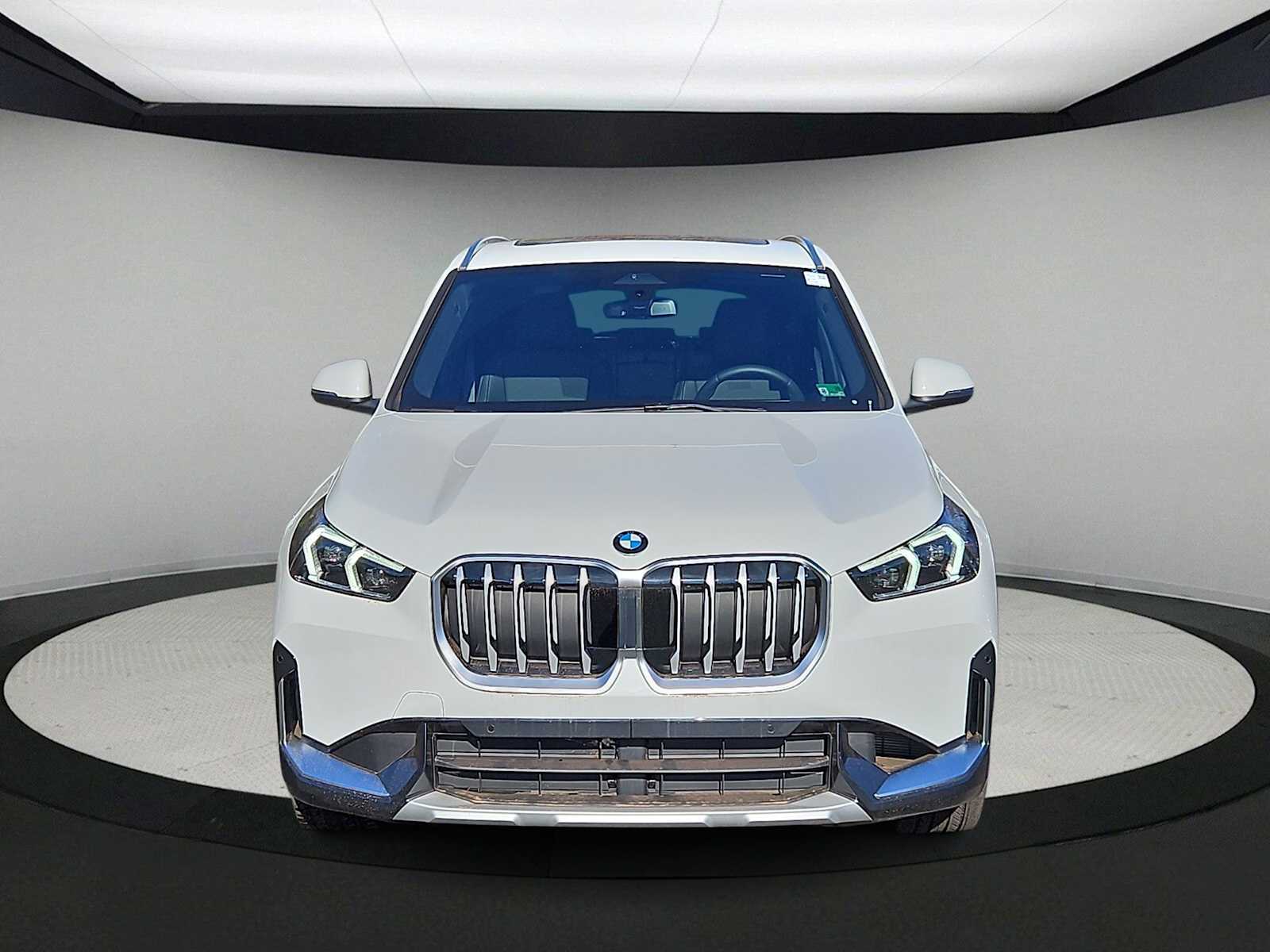 Thumbnail: 2026 BMW X1 - 3