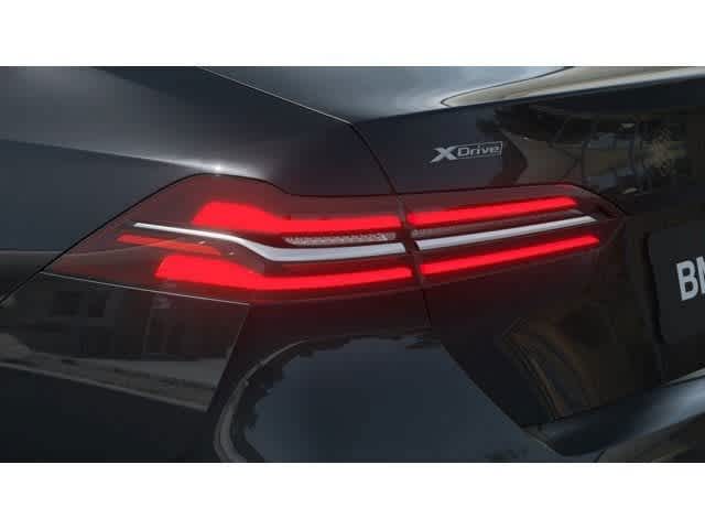 Thumbnail: 2026 BMW 5 Series - 8