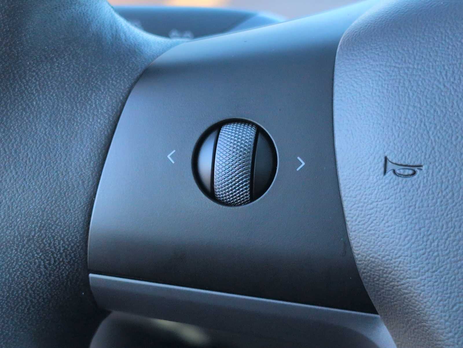 Thumbnail: 2021 Tesla Model 3 - 24